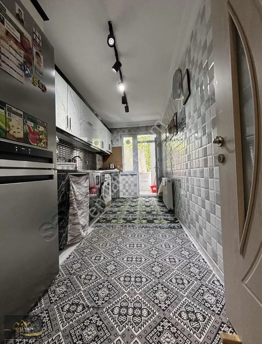 Cadde Üzeri Geniş İskanlı 3+1 Satılık Daire - Görsel 4