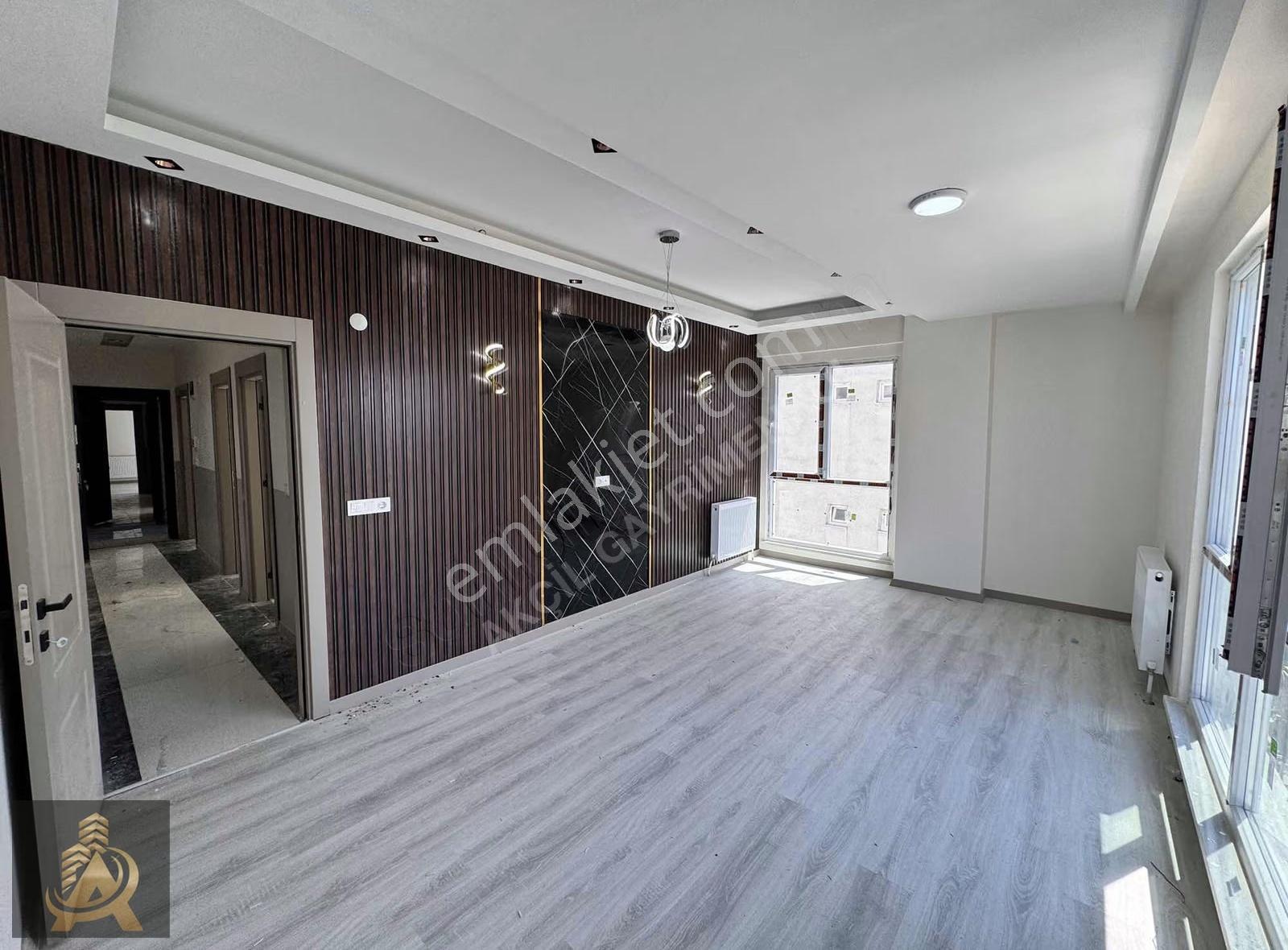 Akçil'den Satılık Lüks Sıfır 3+1 Daire Ön Cephe Modern Tasarım - Görsel 2