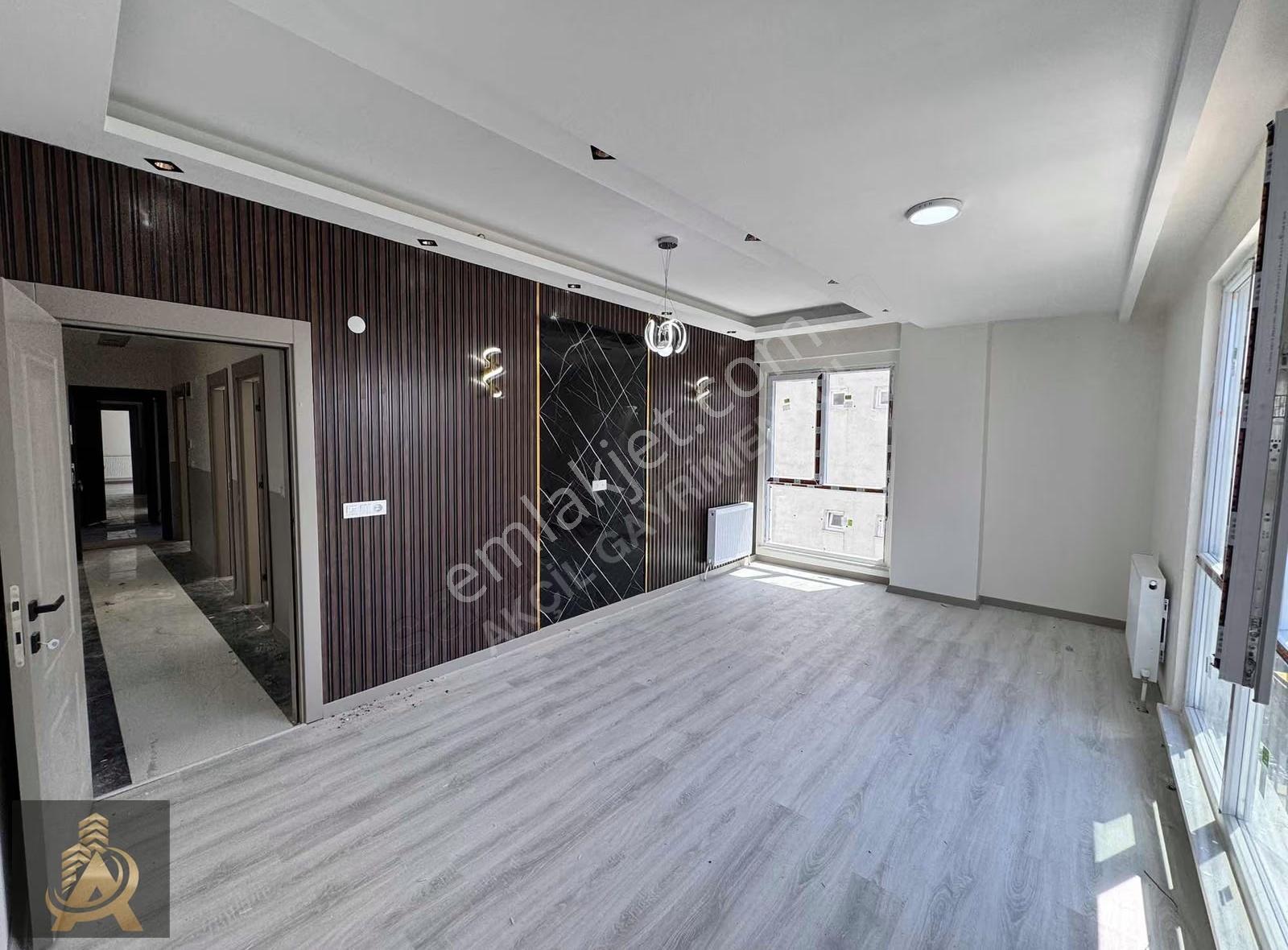 Akçil'den Satılık Lüks Sıfır 3+1 Daire Ön Cephe Modern Tasarım - Görsel 5