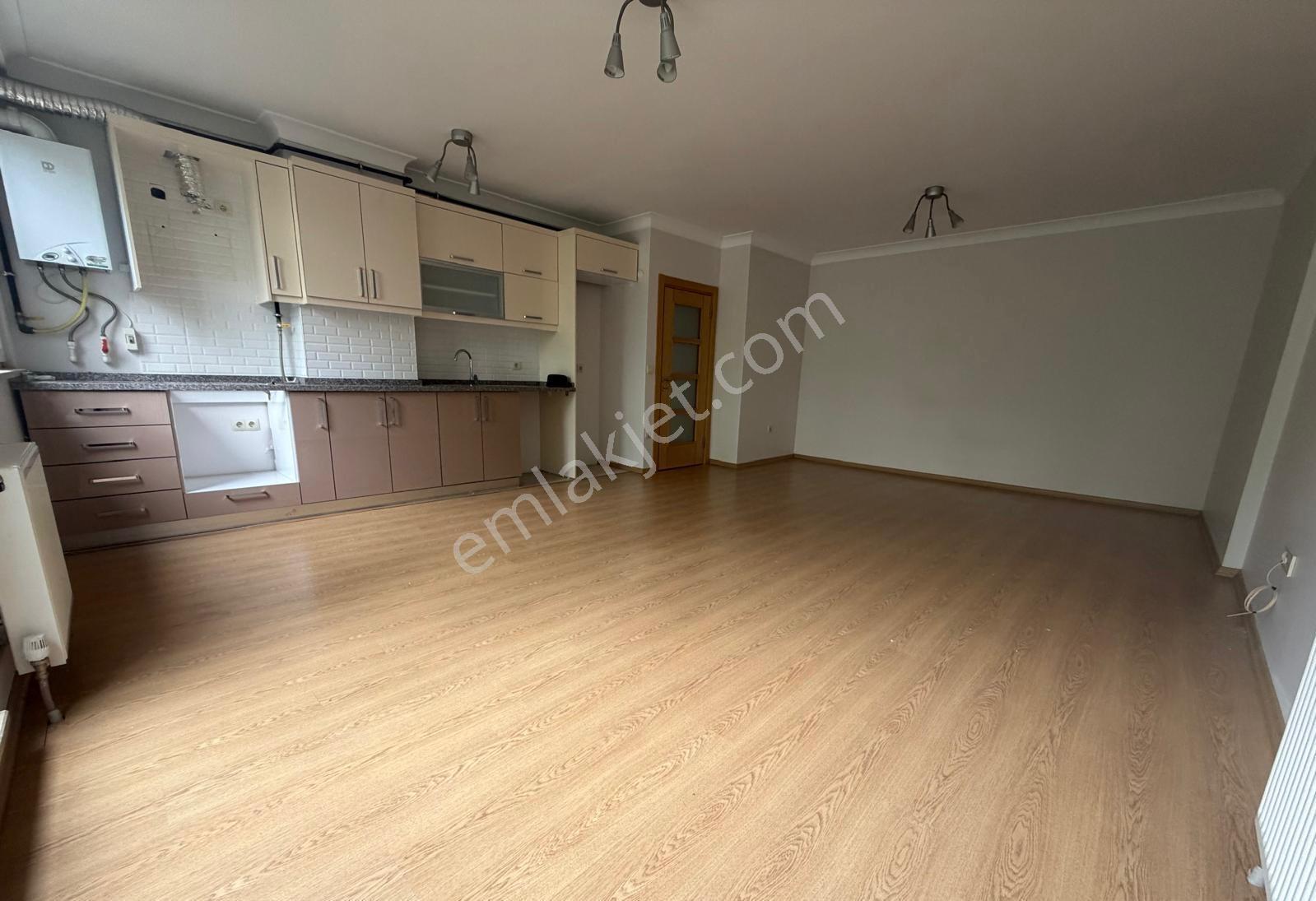 İdealtepe'de Marmaraya Yakın Ön Cephe Ara Kat 2+1 Daire - Görsel 22