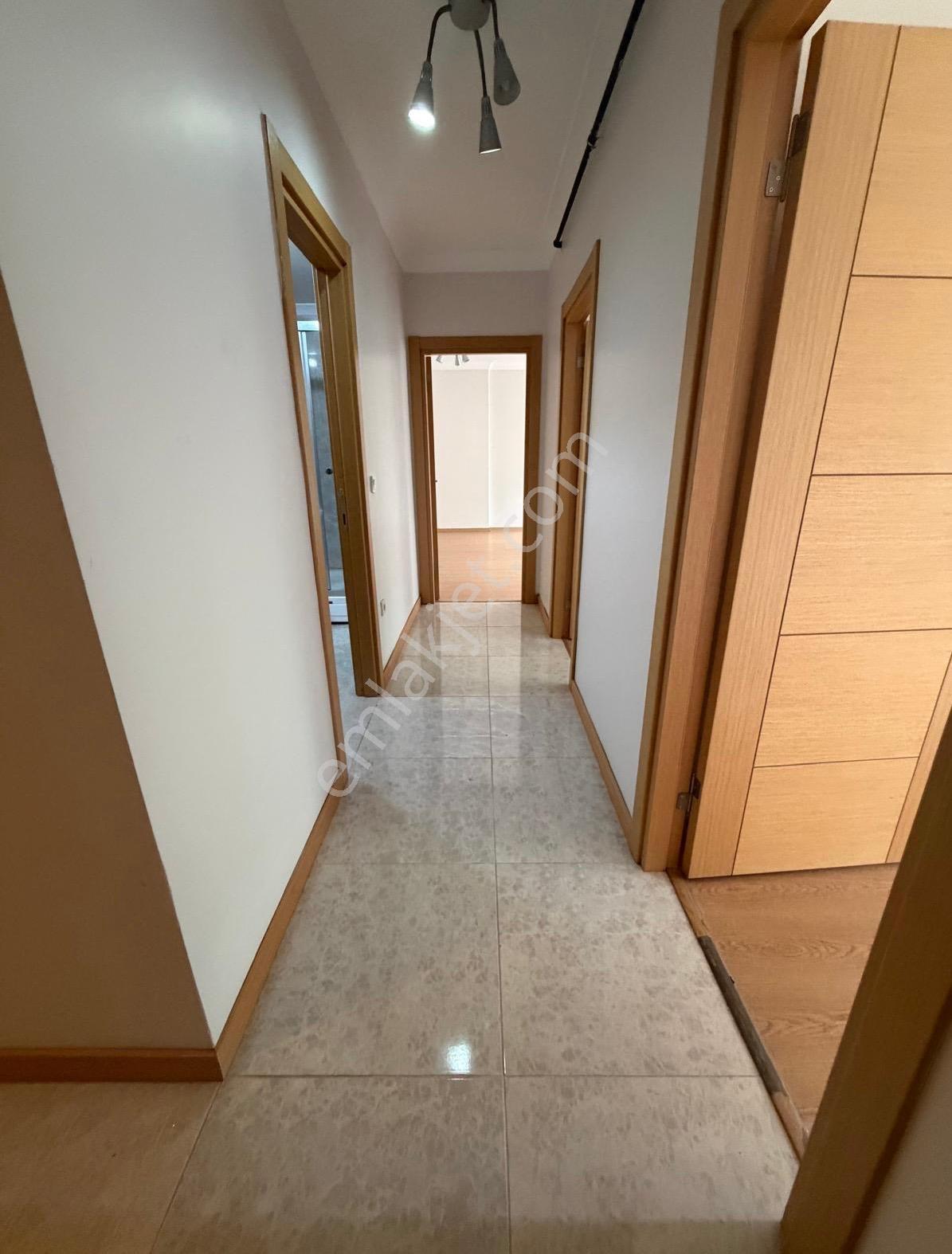 İdealtepe'de Marmaraya Yakın Ön Cephe Ara Kat 2+1 Daire - Görsel 16