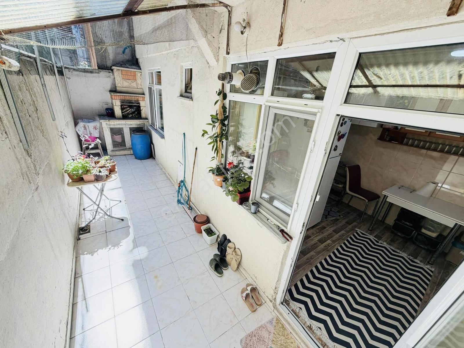 Eminevime Uygun Tramvaya Komşu İsmetpaşa Mah 2+1 Bahçe Katı - Görsel 28
