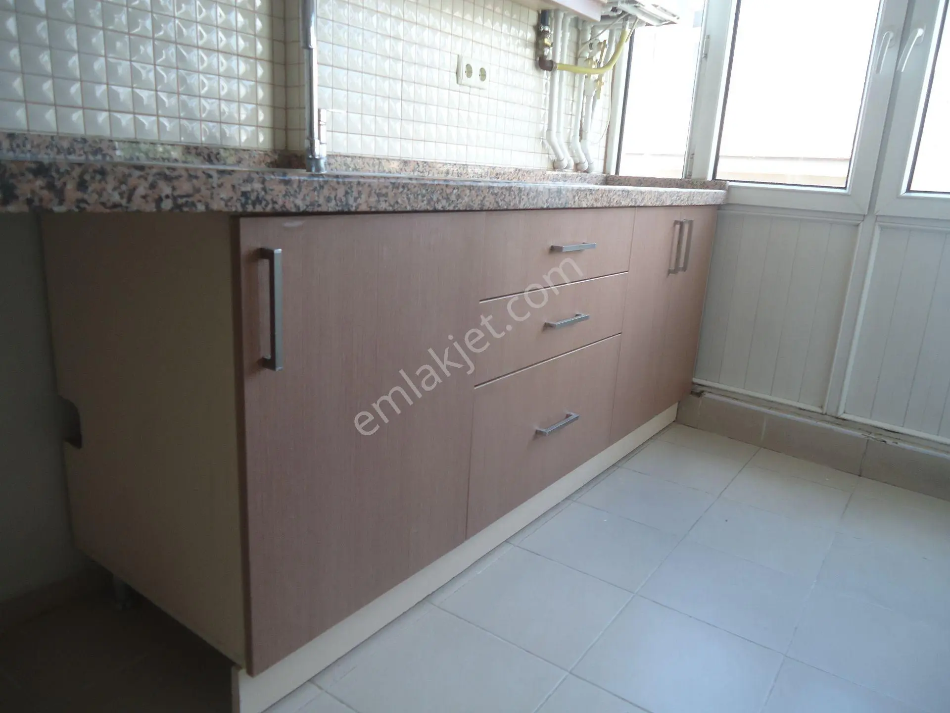 Aydınlıkevlerde 3+1 Full Yapılı Kiralık Daire Gizem Emlaktan - Görsel 4