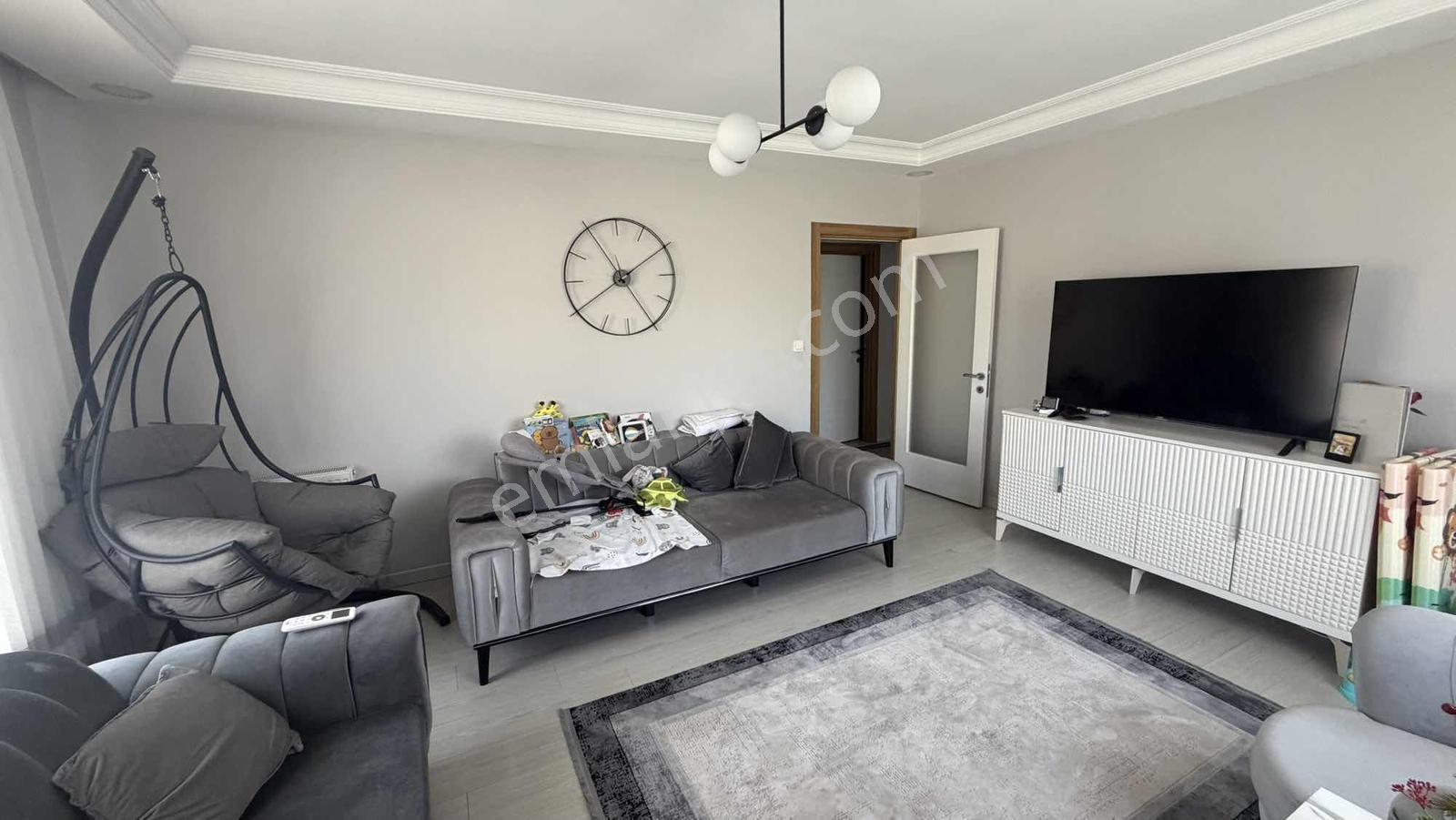 Kazım Karabekirde Site İçerisinde 2+1 85 M2 Balkonlu Daire - Görsel 4