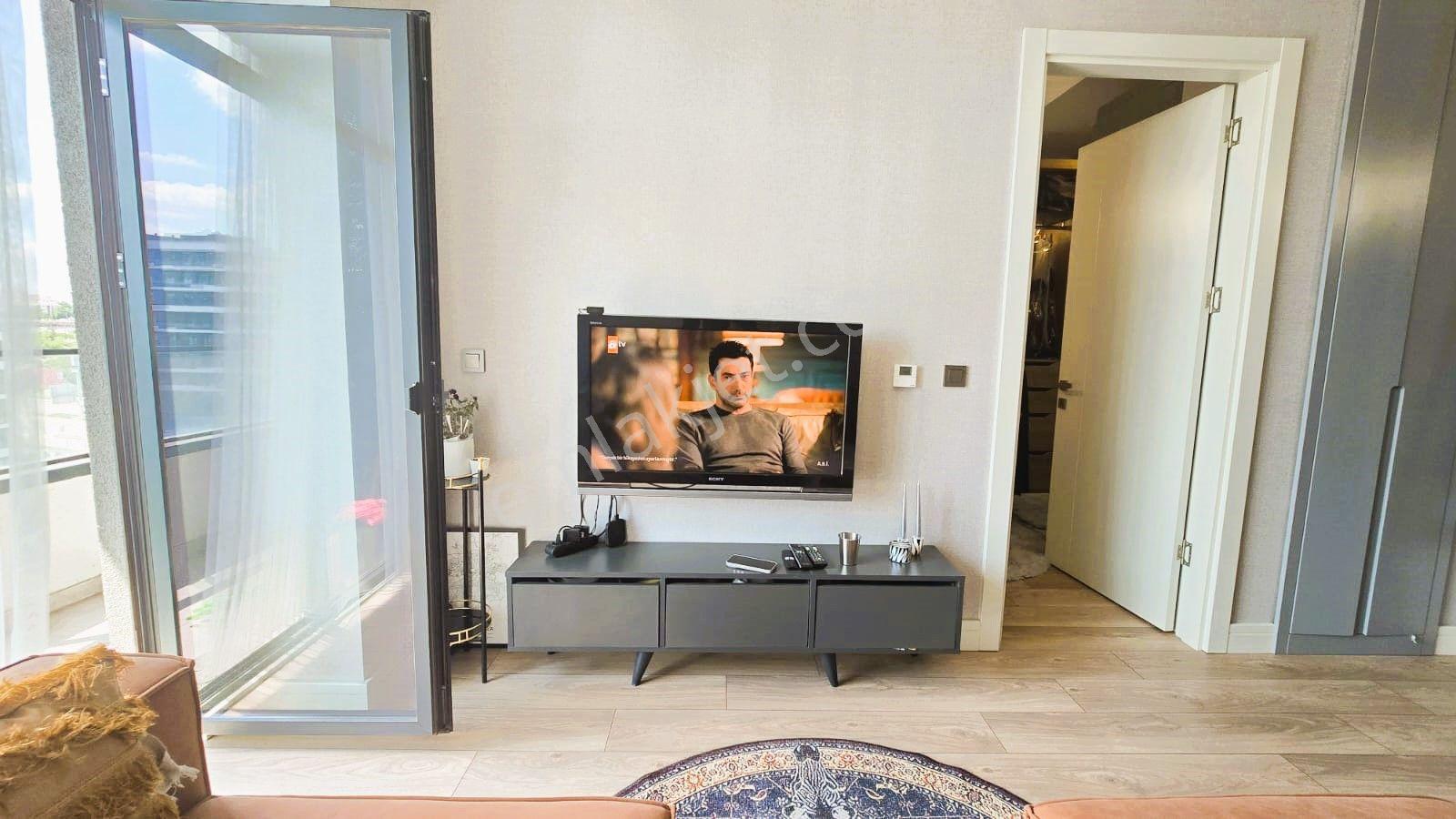Sahibinden Velux Rezidans'ta Avm Cepheli Lüks Kiralık 1+1 Daire - Görsel 12