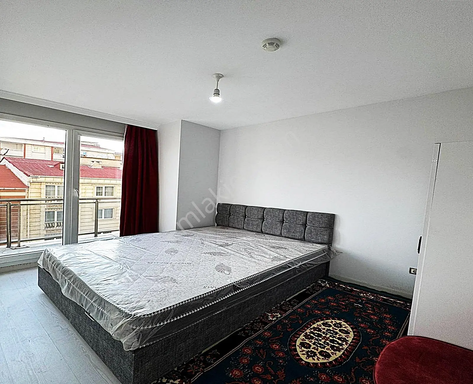 Şık Tasarım, Geniş Kullanım! Site İçinde 1+1 Satılık Daire!!! - Görsel 23