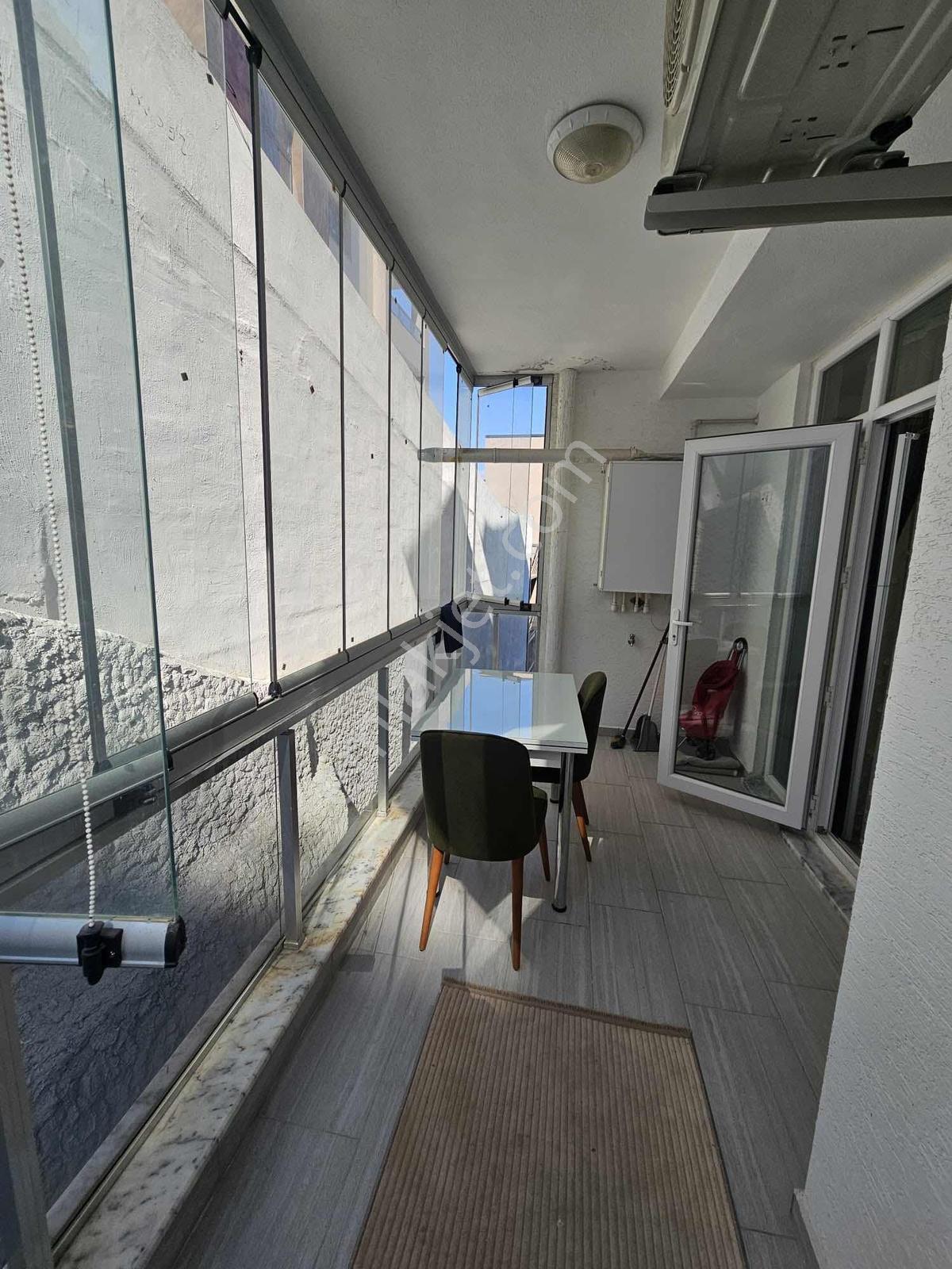 Havuzlu Sitede Full Eşyalı, Geniş 2+1 Ara Kat Daire - Görsel 11