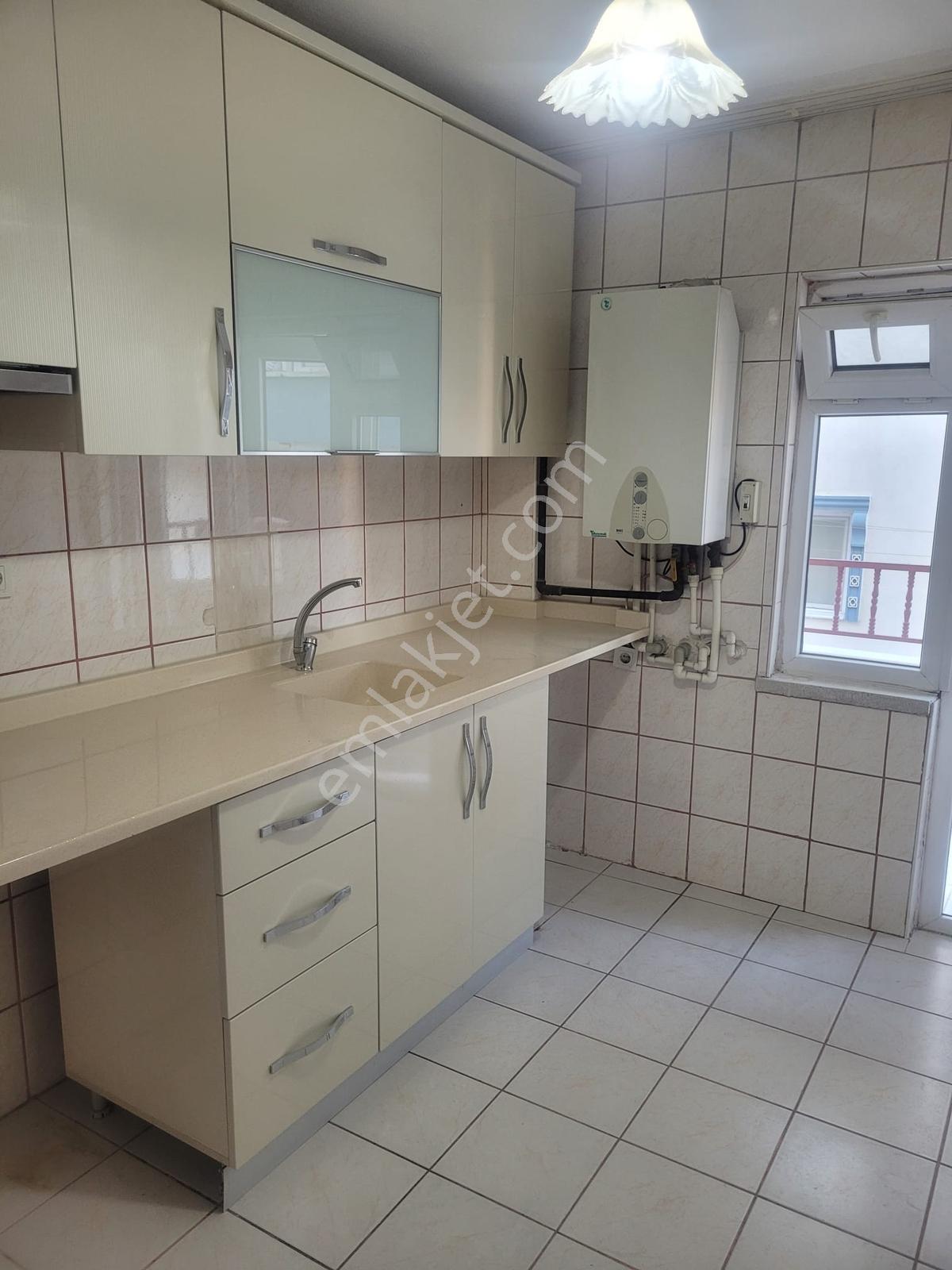 Elvankent 14. Cad Ara Katta Yapılı 3+1 Güney Cephe Kiralık