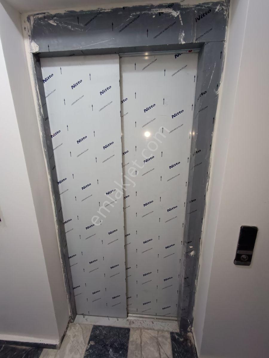 Çamlıca'da Kiralık Ebeveyn Banyolu Ultra Lüx 3+1 Daire - Görsel 17