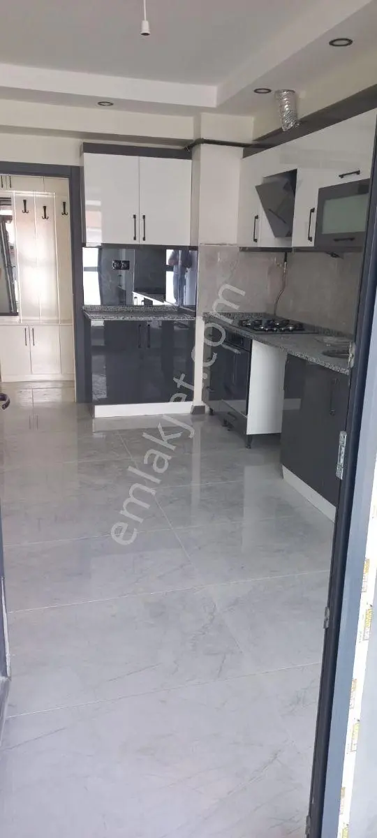 Çamlıca'da Kiralık Ebeveyn Banyolu Ultra Lüx 3+1 Daire - Görsel 18