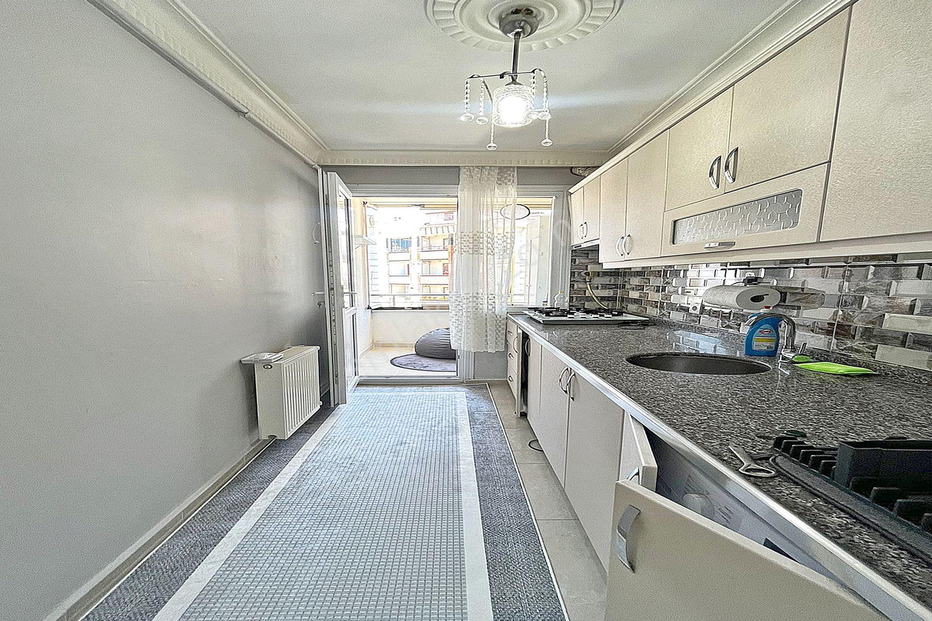 Yeni Metro Projesine Yürüme Mesafesi 1+1 Satılık Ara Kat Daire - Görsel 3