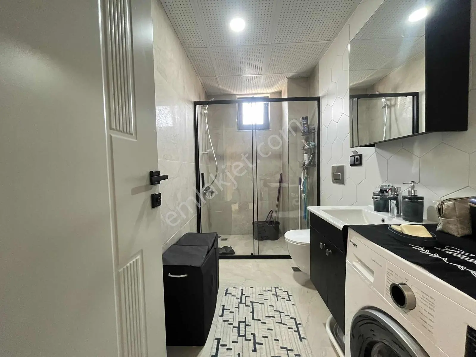 Çarşı Merkezde Kiralık Lüks 1+1 Eşyalı Daire - Görsel 5