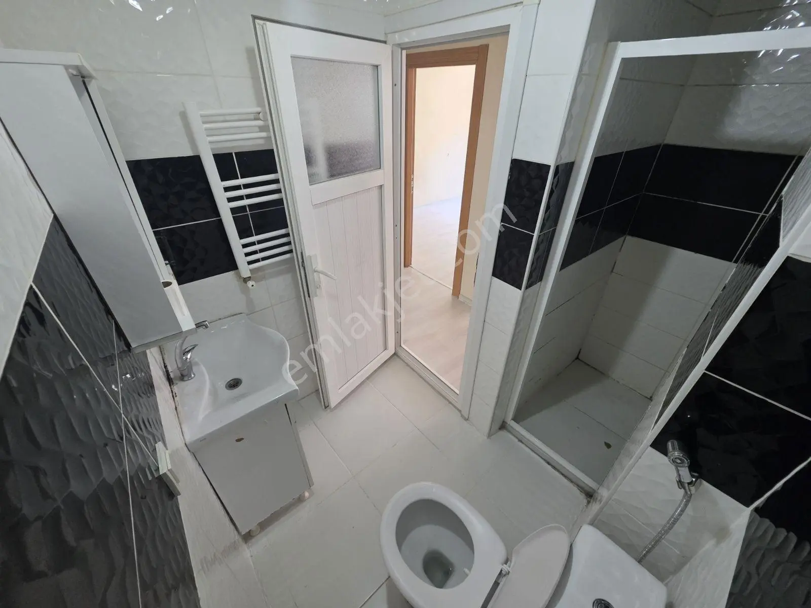 Mimar Emlak'tan Kiralık 2+1 75m² Yeni 1. Kat Daire - Görsel 11
