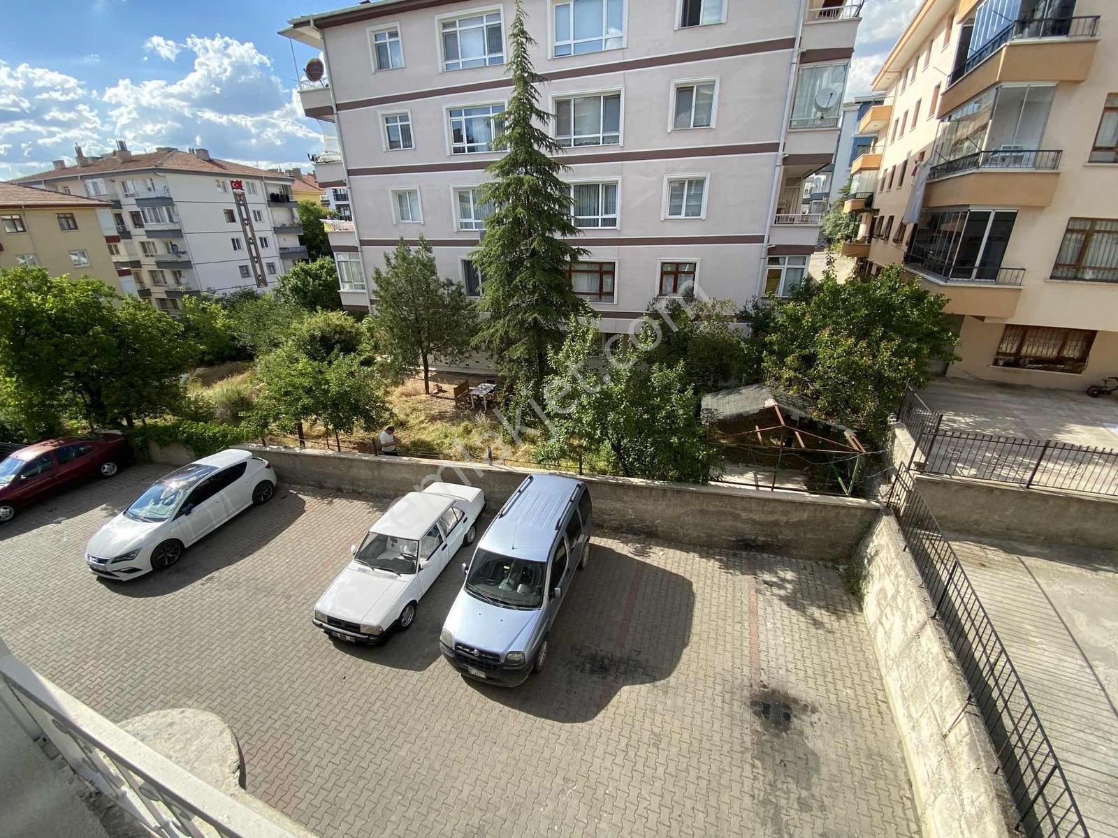 Doğdu Emlak'tan Ara Kat Cadde Üzeri 110m2 3+1 - Görsel 17