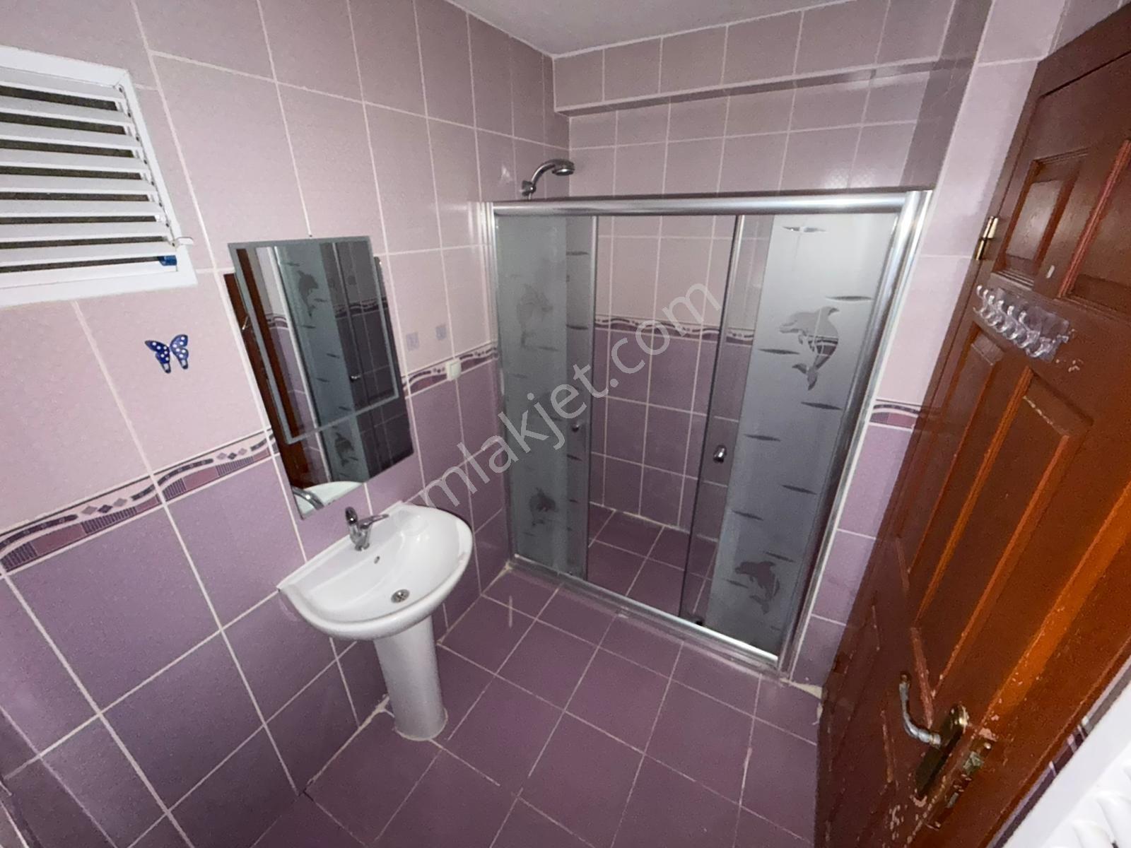 Kuşcağız Gazeller Cad. Yakını Asansörlü Ara Katta Çift Balkon Kiralık 3+1 - Görsel 34