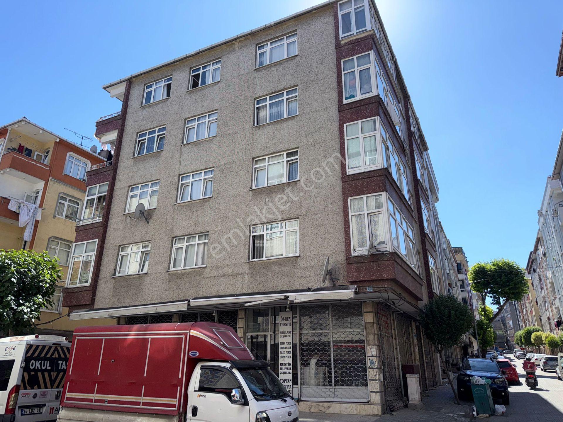 Bahçelievler Zafer'de Satılık 3+1 Daire 125 M² Yatırım Fırsatı! - Görsel 32