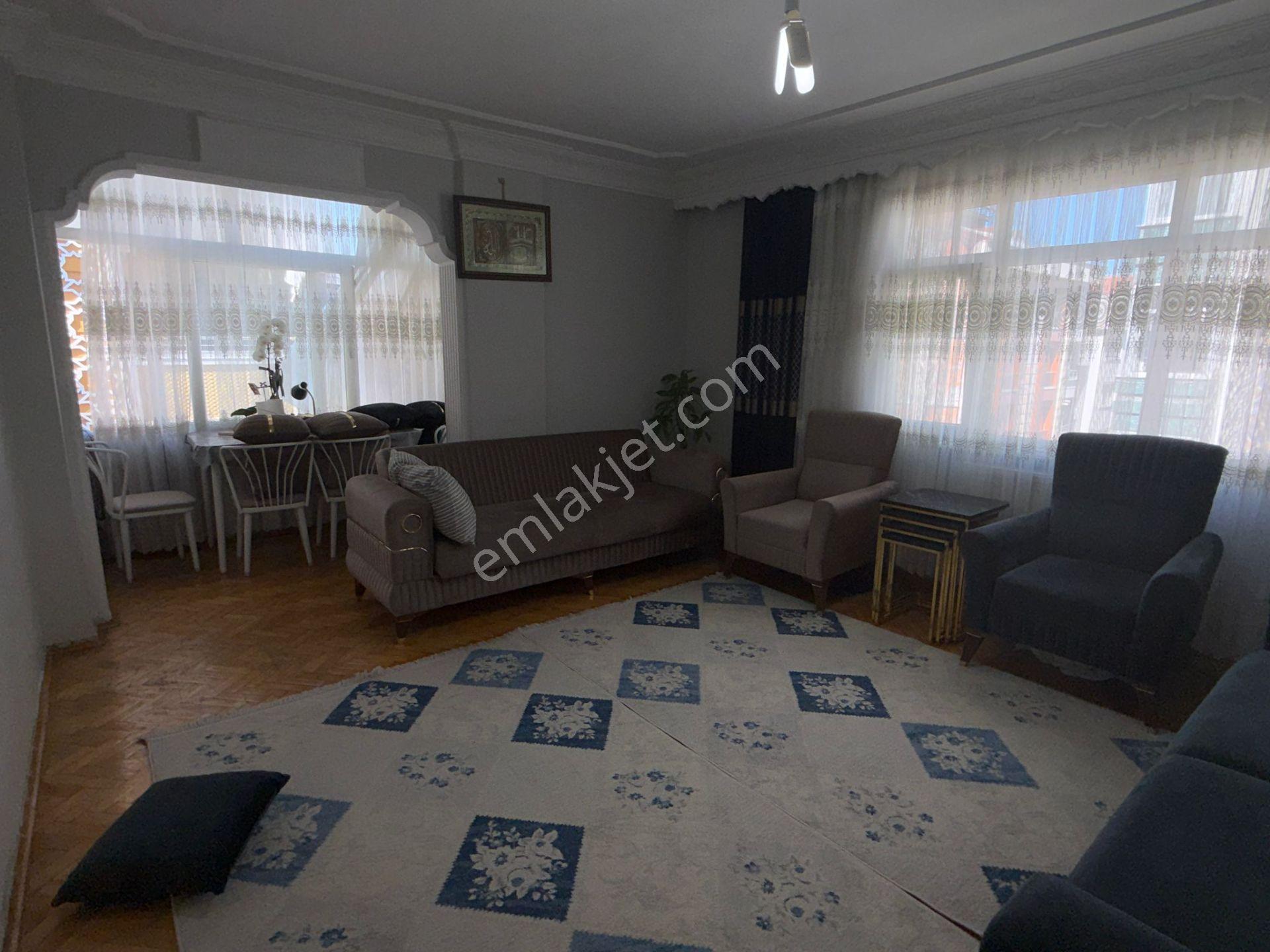 Bahçelievler Zafer'de Satılık 3+1 Daire 125 M² Yatırım Fırsatı!