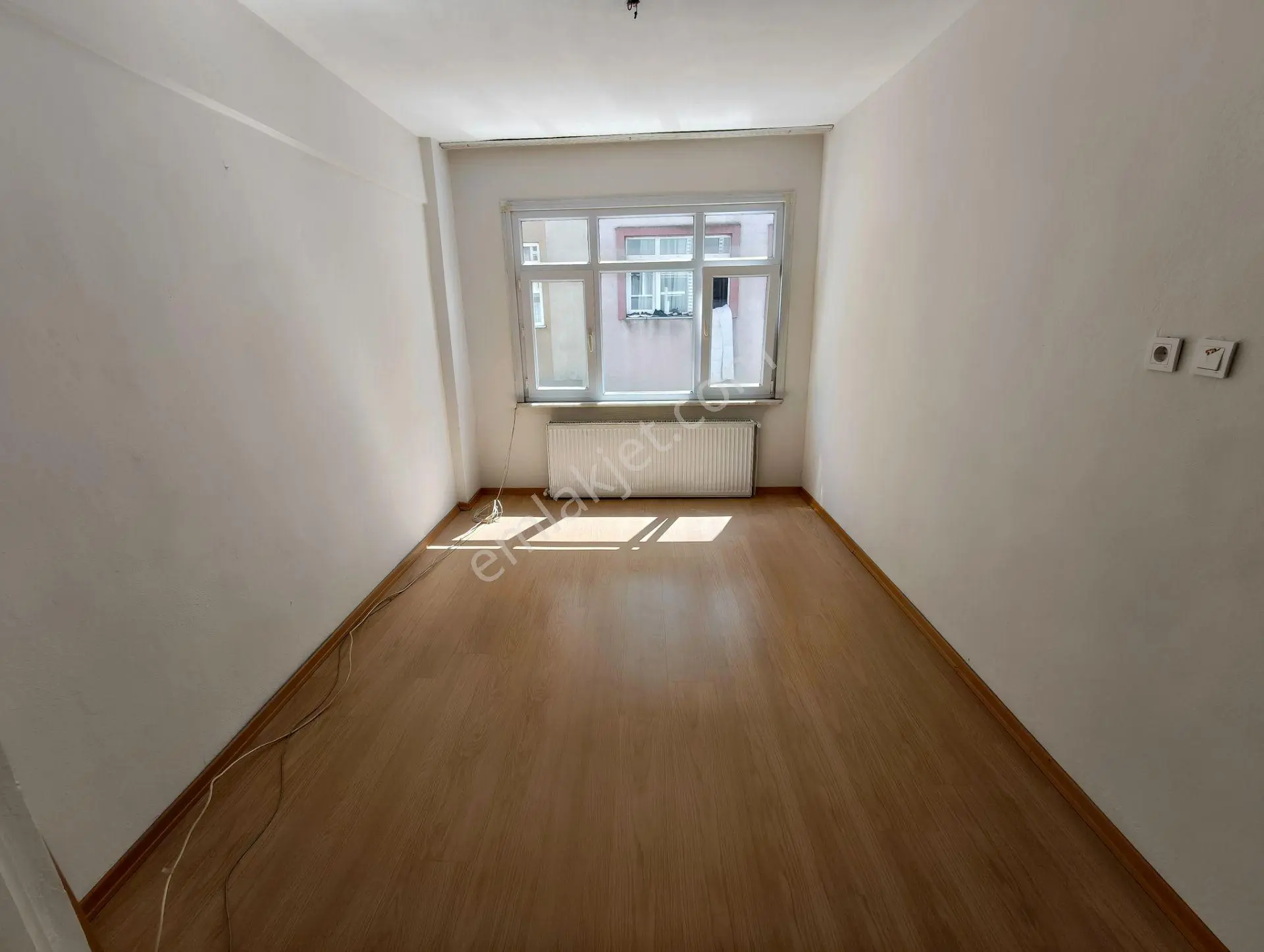 Muratpaşa Mahallesinde Kiralık 70 M2 Kombili 1+1 Daire - Görsel 5
