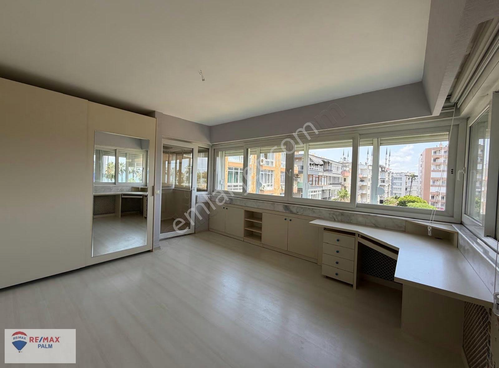 Remax Palm'den Eşsiz Deniz Manzaralı Lüks Kiralık Daire - Görsel 34