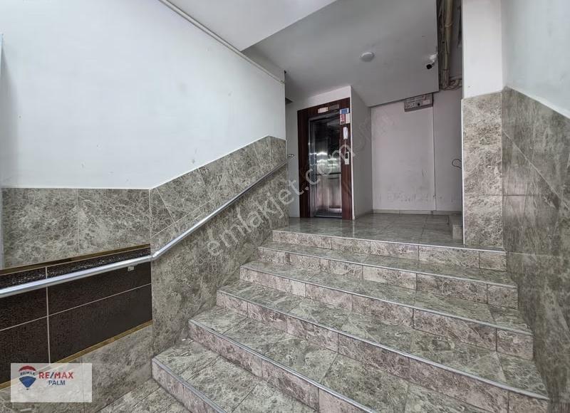 Remax Palm'den Sahile Yürüme Mesafesinde Eşyalı Kiralık 3+1 - Görsel 2