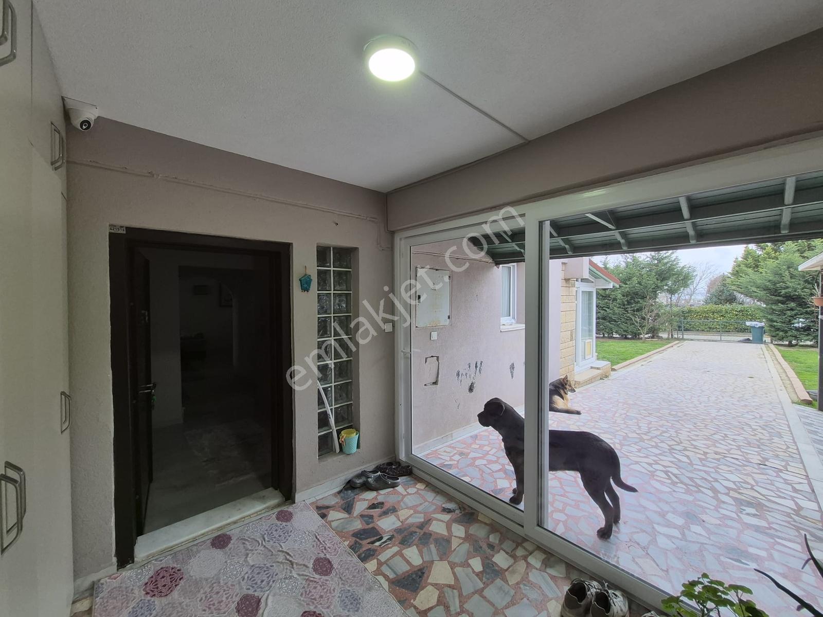 Tepekent'e Komşu Vatandaşlığa Uygun Satılık Müstakil Villa - Görsel 24