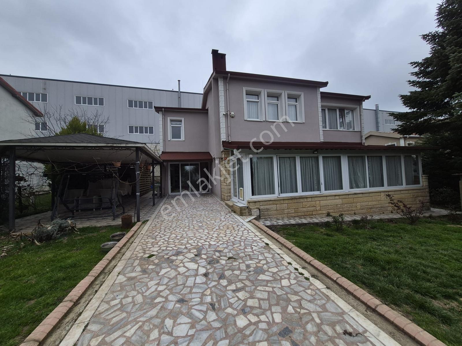 Tepekent'e Komşu Vatandaşlığa Uygun Satılık Müstakil Villa - Görsel 32
