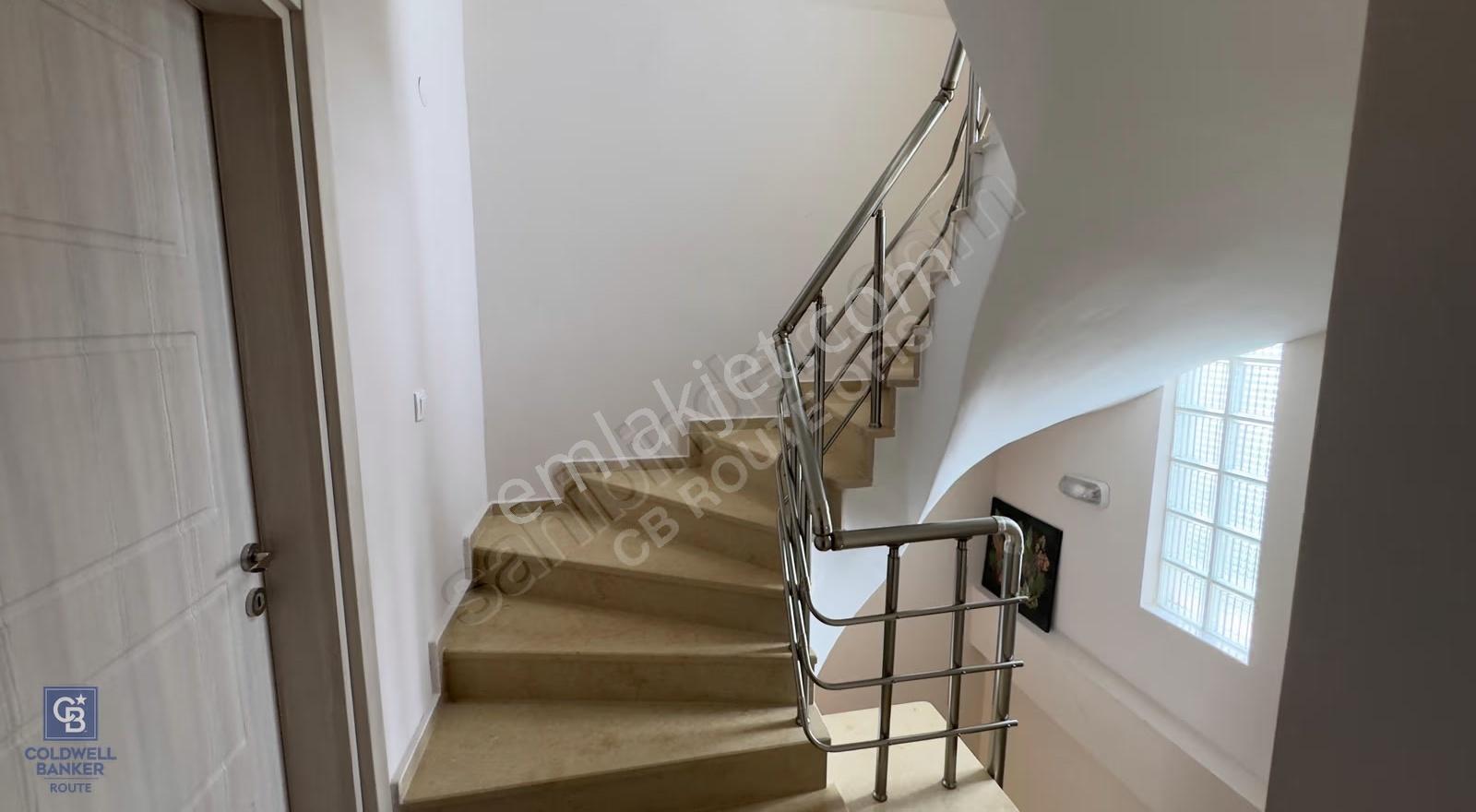 Dikili | Kabakum | Denize 500 Mt | 5+1 Tripleks Villa - Görsel 2