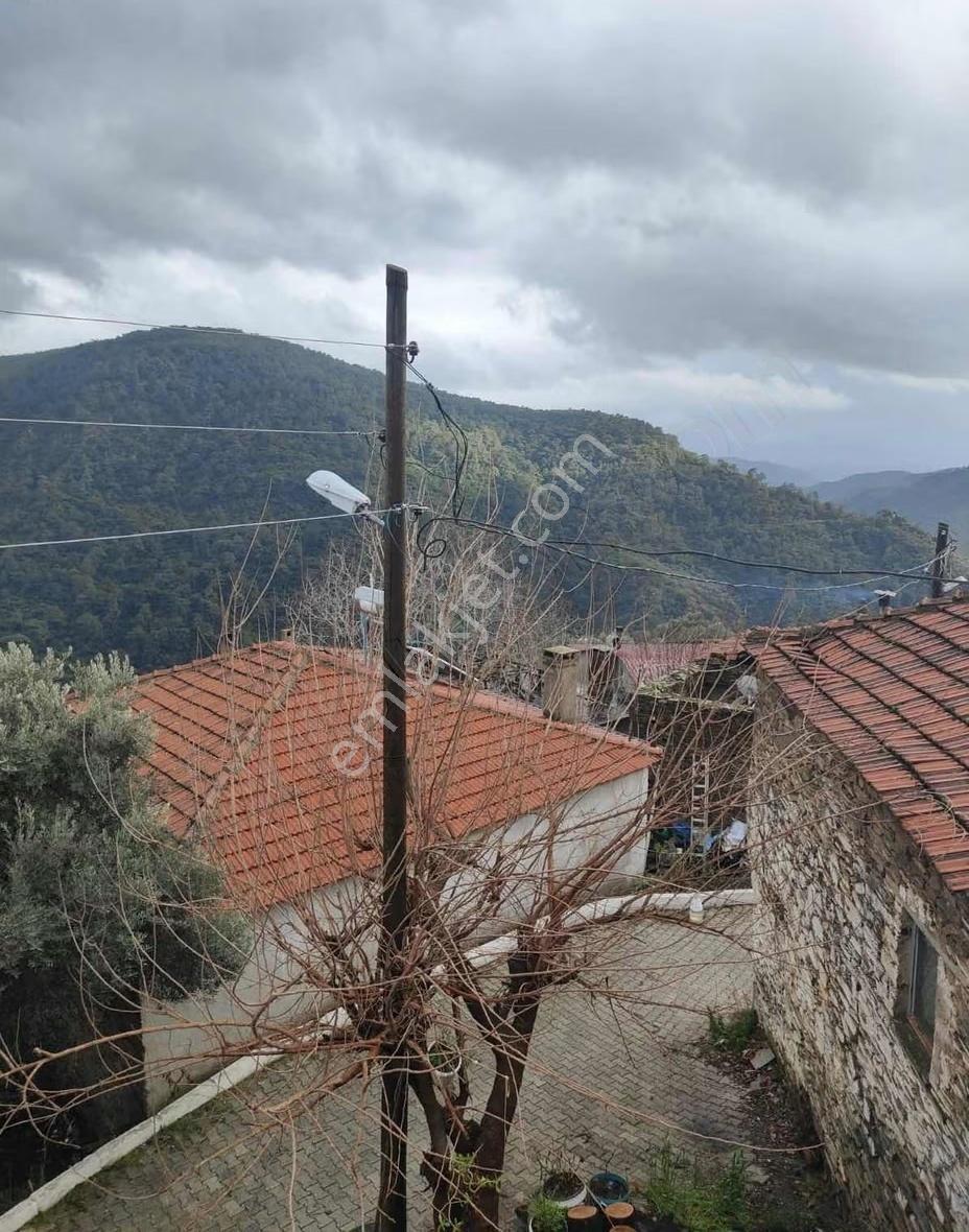 Bayındır Hisarlık Köyünde Satılık Taş Ev - Görsel 2