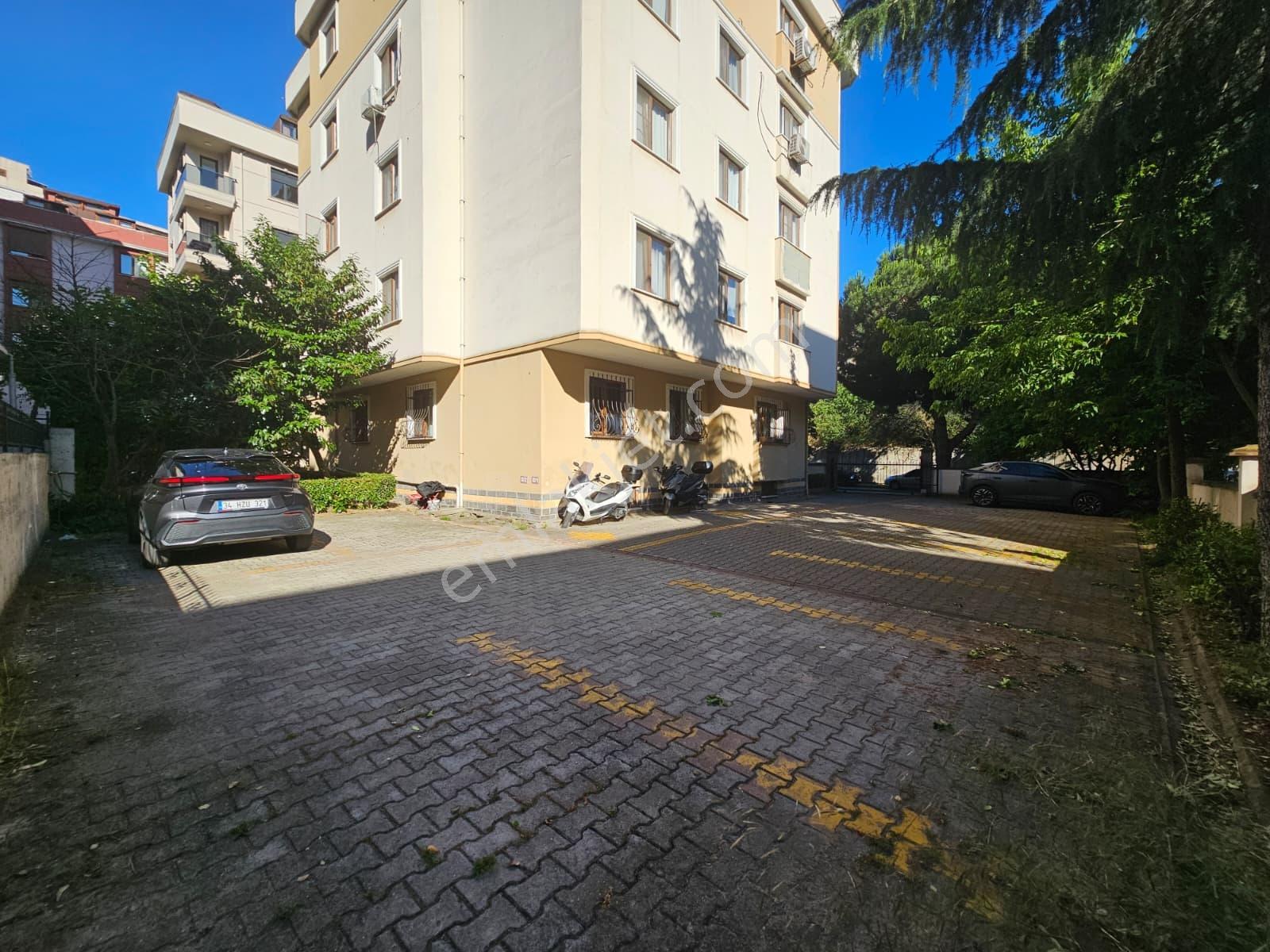 Altayçeşme Genç Binada Kombili Otoparklı Masrafsız Metro 7dk 3+1 - Görsel 2