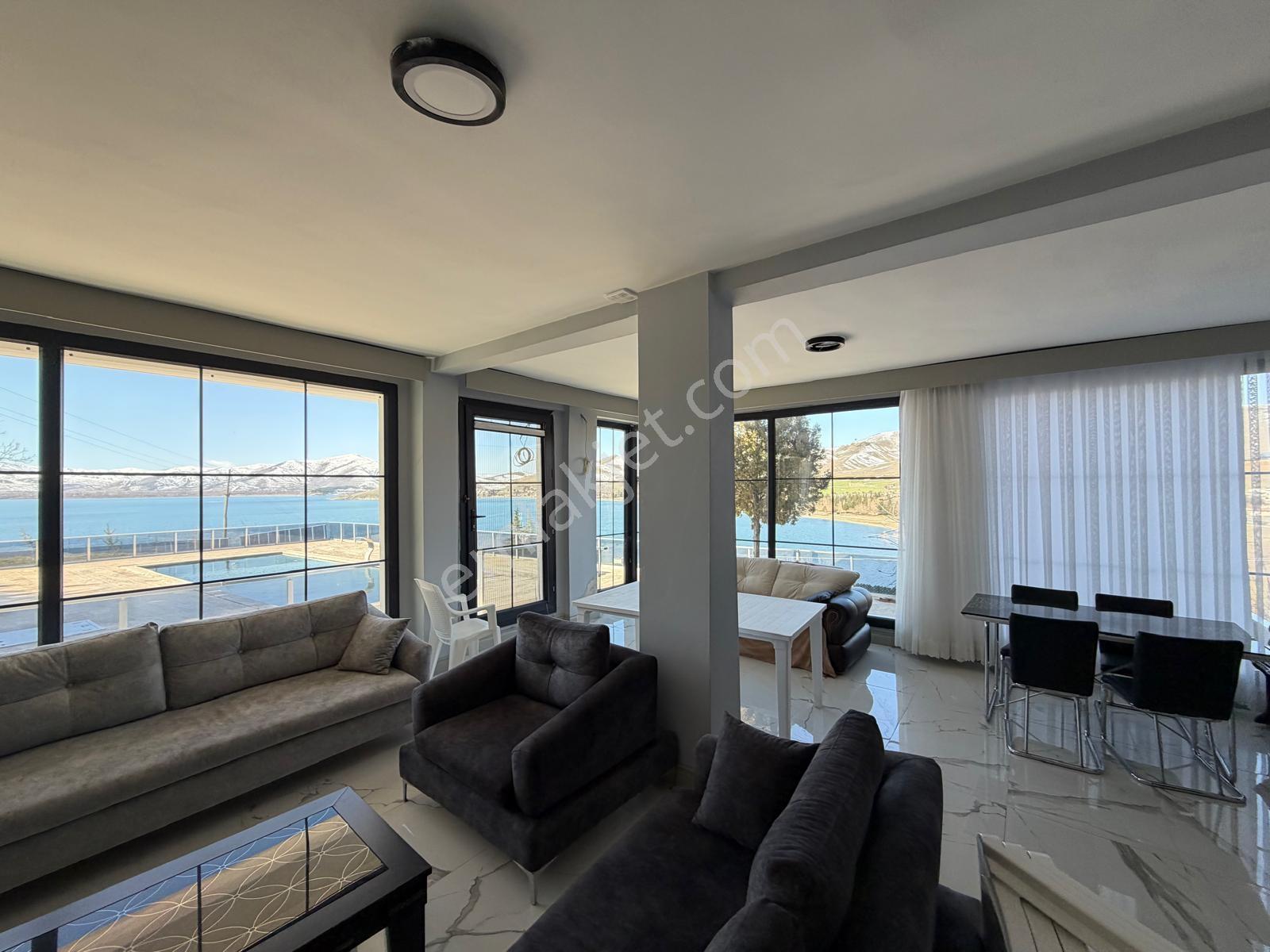 Hazar Gölüne Sıfır Özel Havuz Ve Plajlı Satılık Lüks Villa - Görsel 17