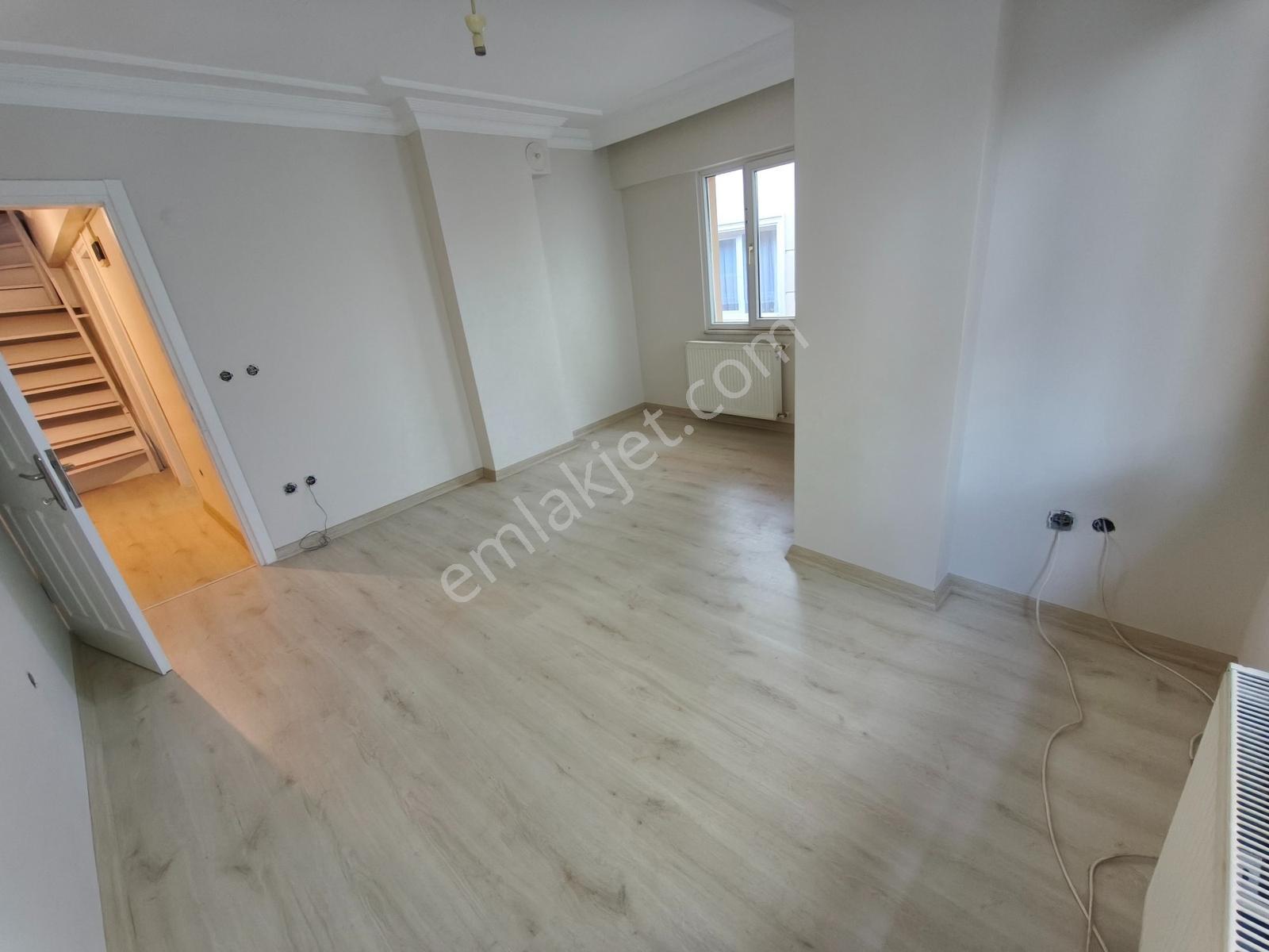 Bulgurlu Metro Ve Emaar Avm'ye Yakın, Boş 3+1, Taşınmaya Hazır - Görsel 18