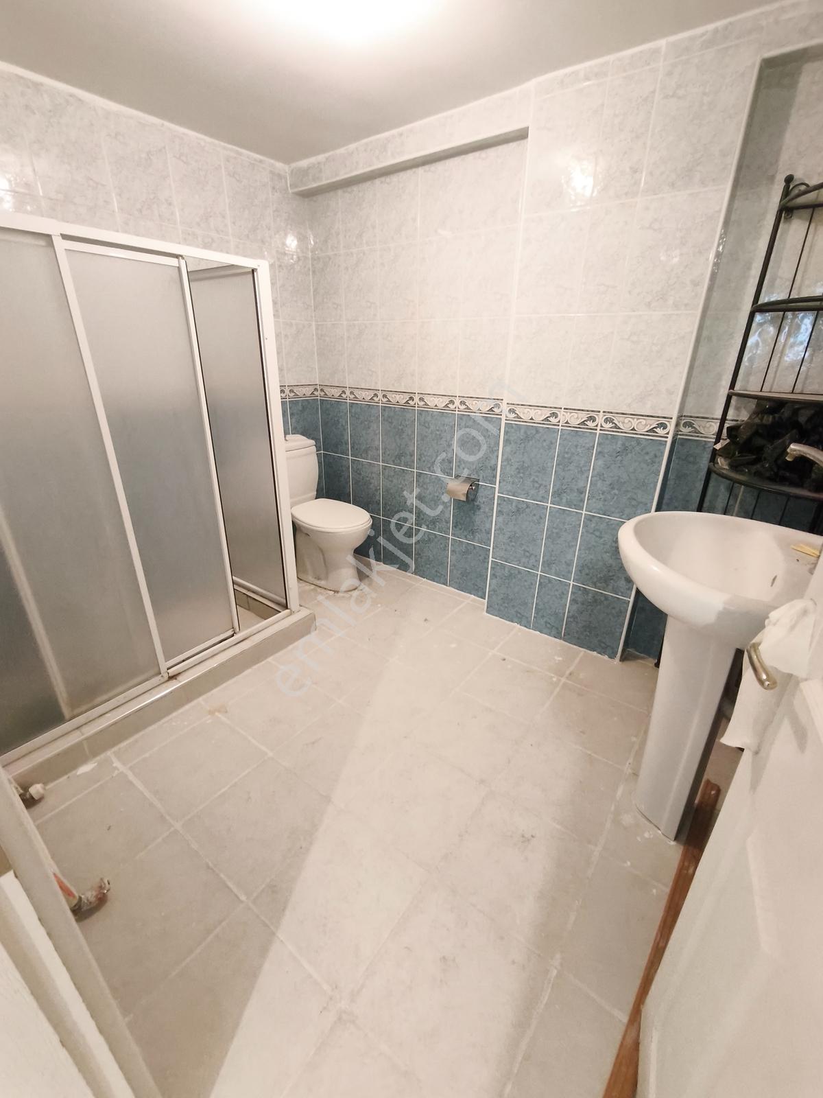 Bulgurlu Metro Ve Emaar Avm'ye Yakın, Boş 3+1, Taşınmaya Hazır - Görsel 21
