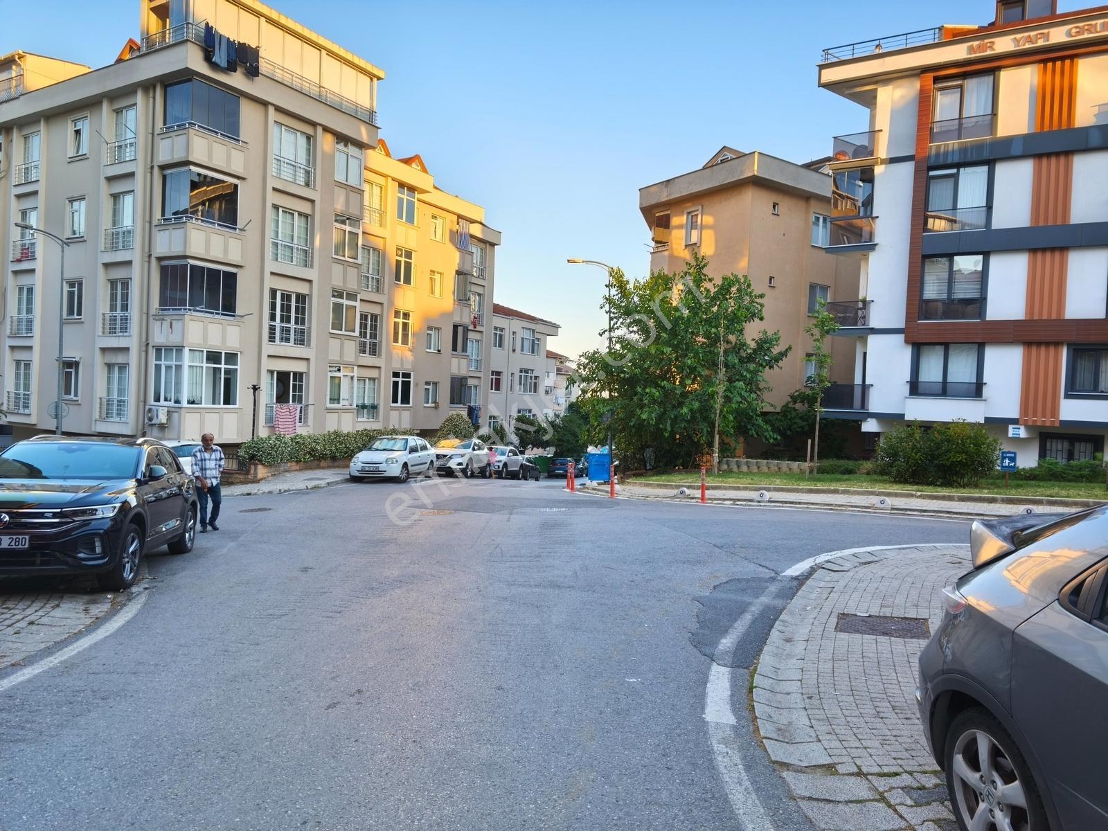 Bulgurlu Metro Ve Emaar Avm'ye Yakın, Boş 3+1, Taşınmaya Hazır - Görsel 34