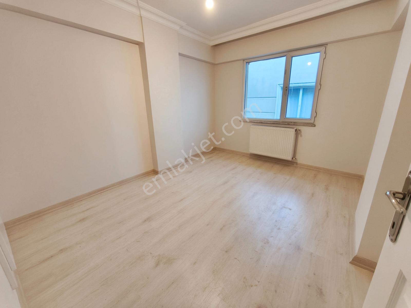 Bulgurlu Metro Ve Emaar Avm'ye Yakın, Boş 3+1, Taşınmaya Hazır - Görsel 28