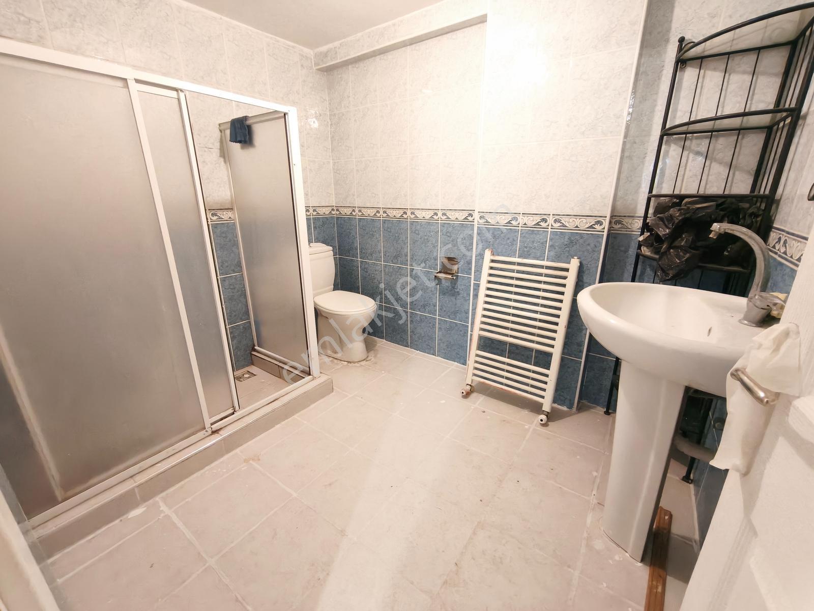 Bulgurlu Metro Ve Emaar Avm'ye Yakın, Boş 3+1, Taşınmaya Hazır - Görsel 9