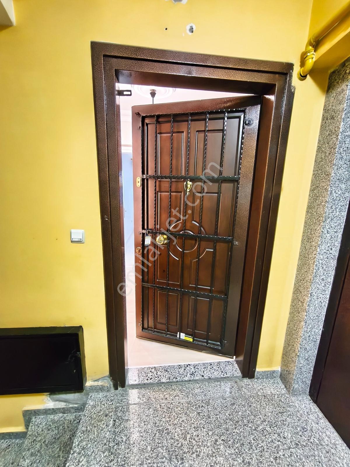Bulgurlu Metro Ve Emaar Avm'ye Yakın, Boş 3+1, Taşınmaya Hazır - Görsel 35