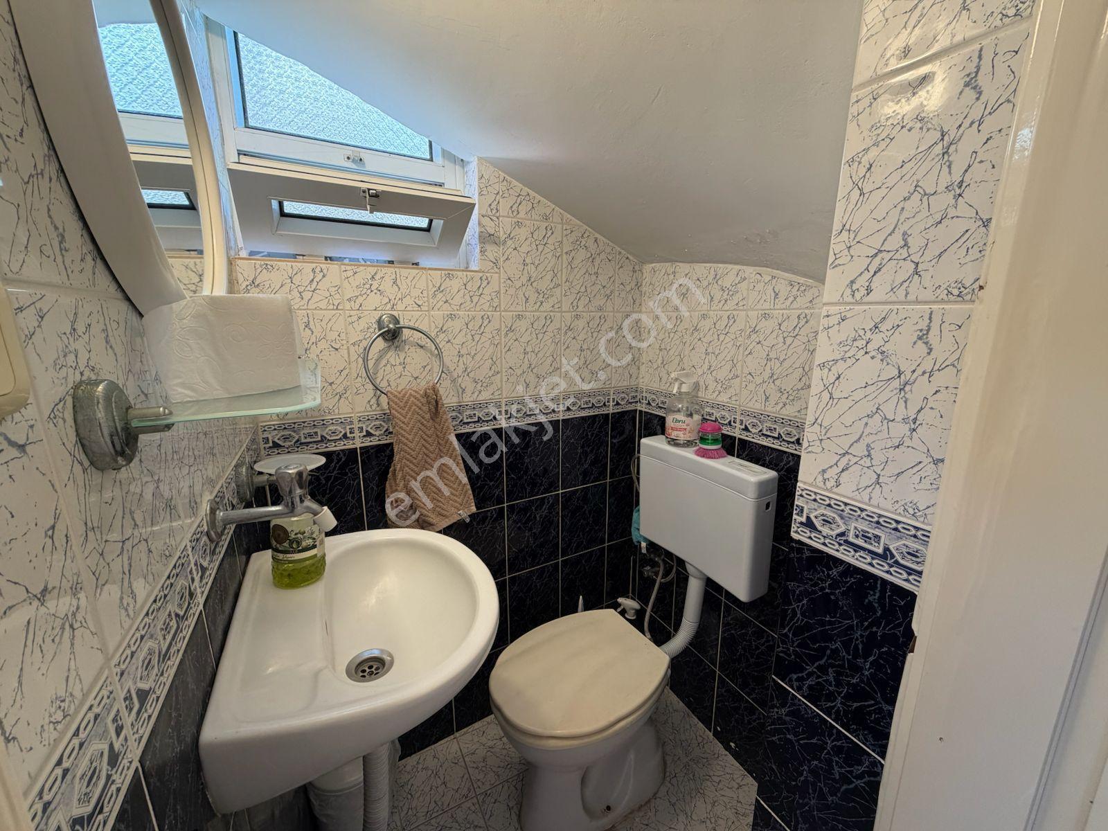 Seferihisar Site İçinde Panoramik Deniz Manzaralı, Bahçeli Ve Eşyalı 5+1 Villa - Görsel 14