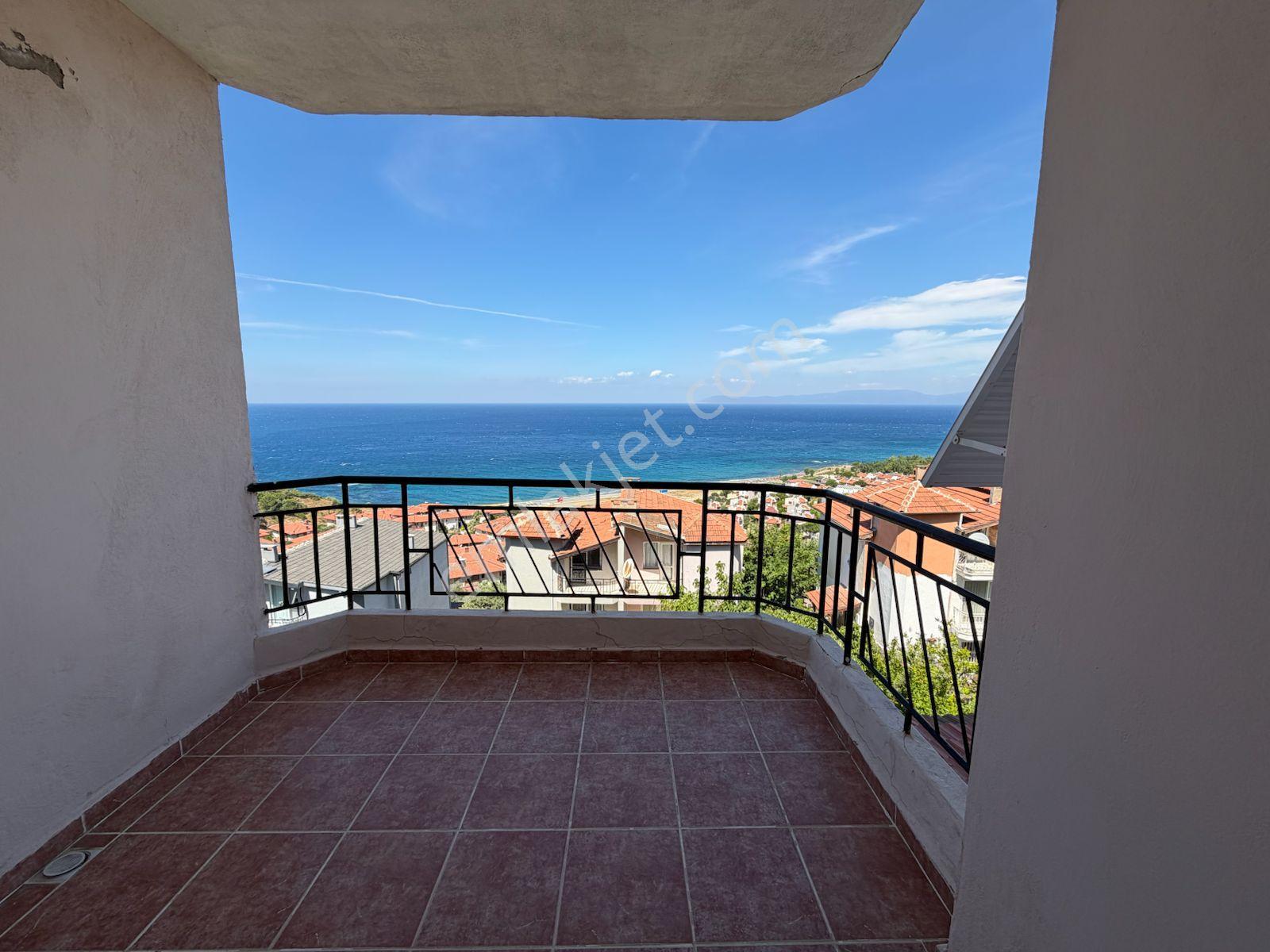 Seferihisar Site İçinde Panoramik Deniz Manzaralı, Bahçeli Ve Eşyalı 5+1 Villa - Görsel 19