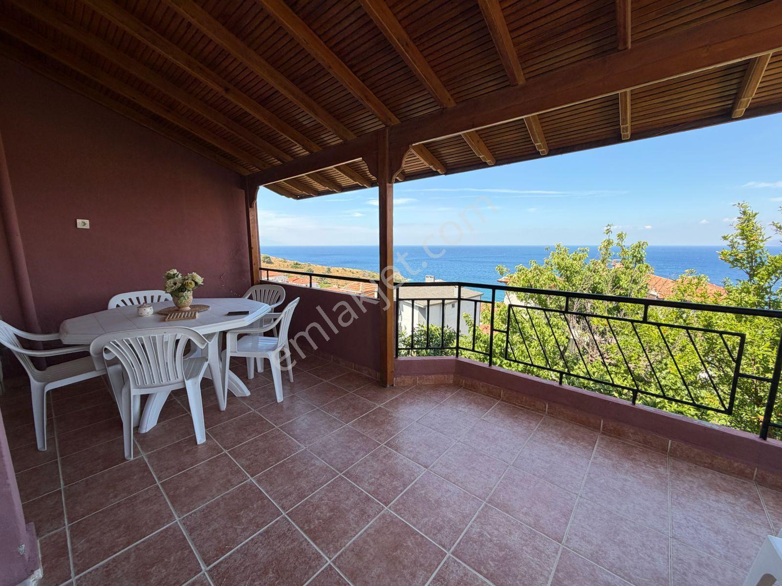Seferihisar Site İçinde Panoramik Deniz Manzaralı, Bahçeli Ve Eşyalı 5+1 Villa - Görsel 8