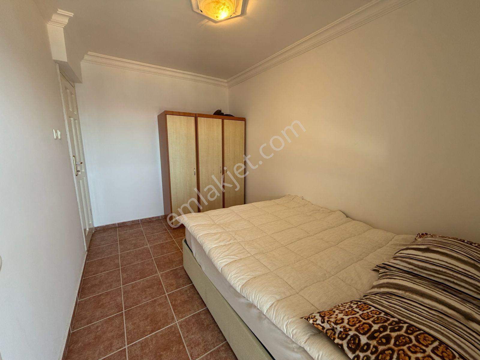 Seferihisar Site İçinde Panoramik Deniz Manzaralı, Bahçeli Ve Eşyalı 5+1 Villa - Görsel 18