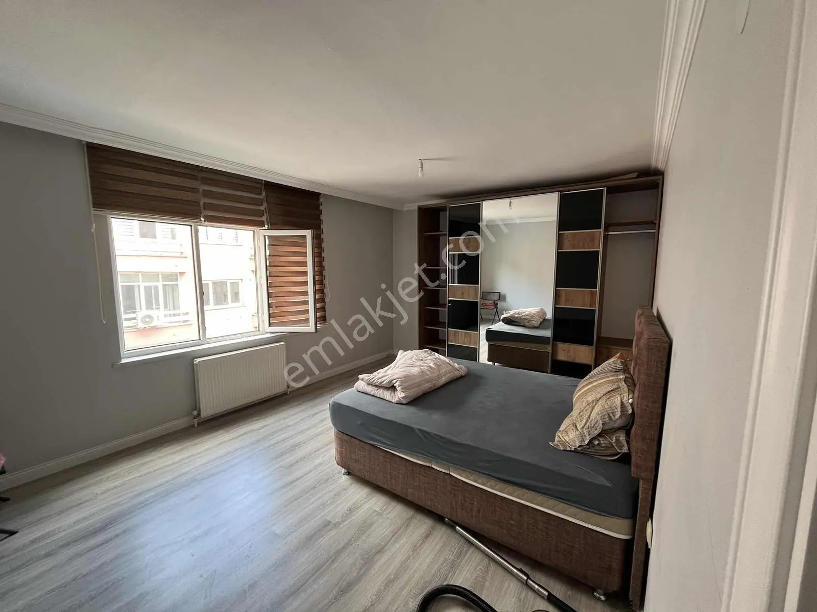 Kızılay Mahallesi Sümer 1 Sokak 4+1 180 M2 Satılık Daire - Görsel 3