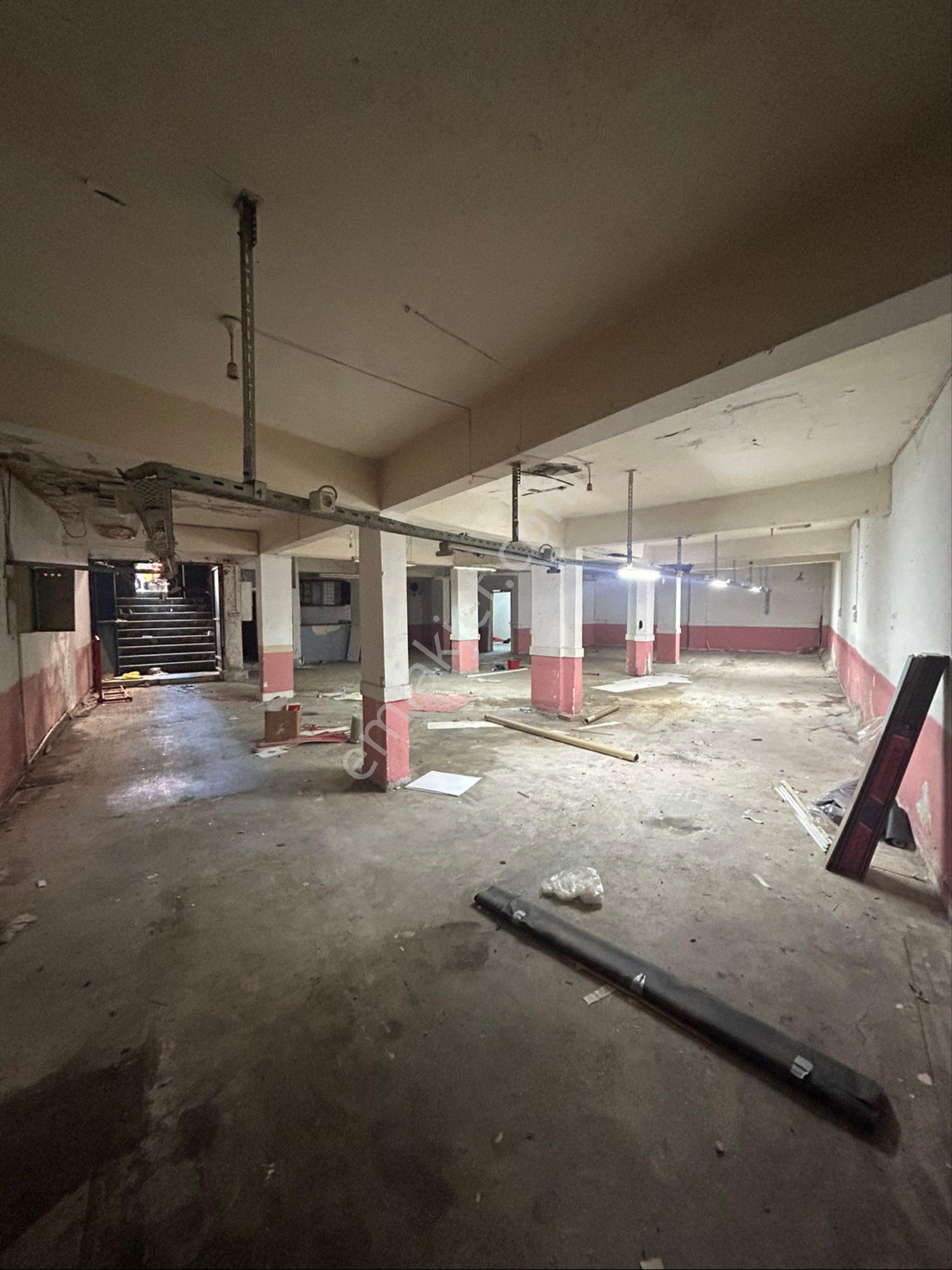 İşinize Uygun! 240 M² Kullanım Alanlı, Merkezi Konumlu Depo / Atölye - Görsel 5