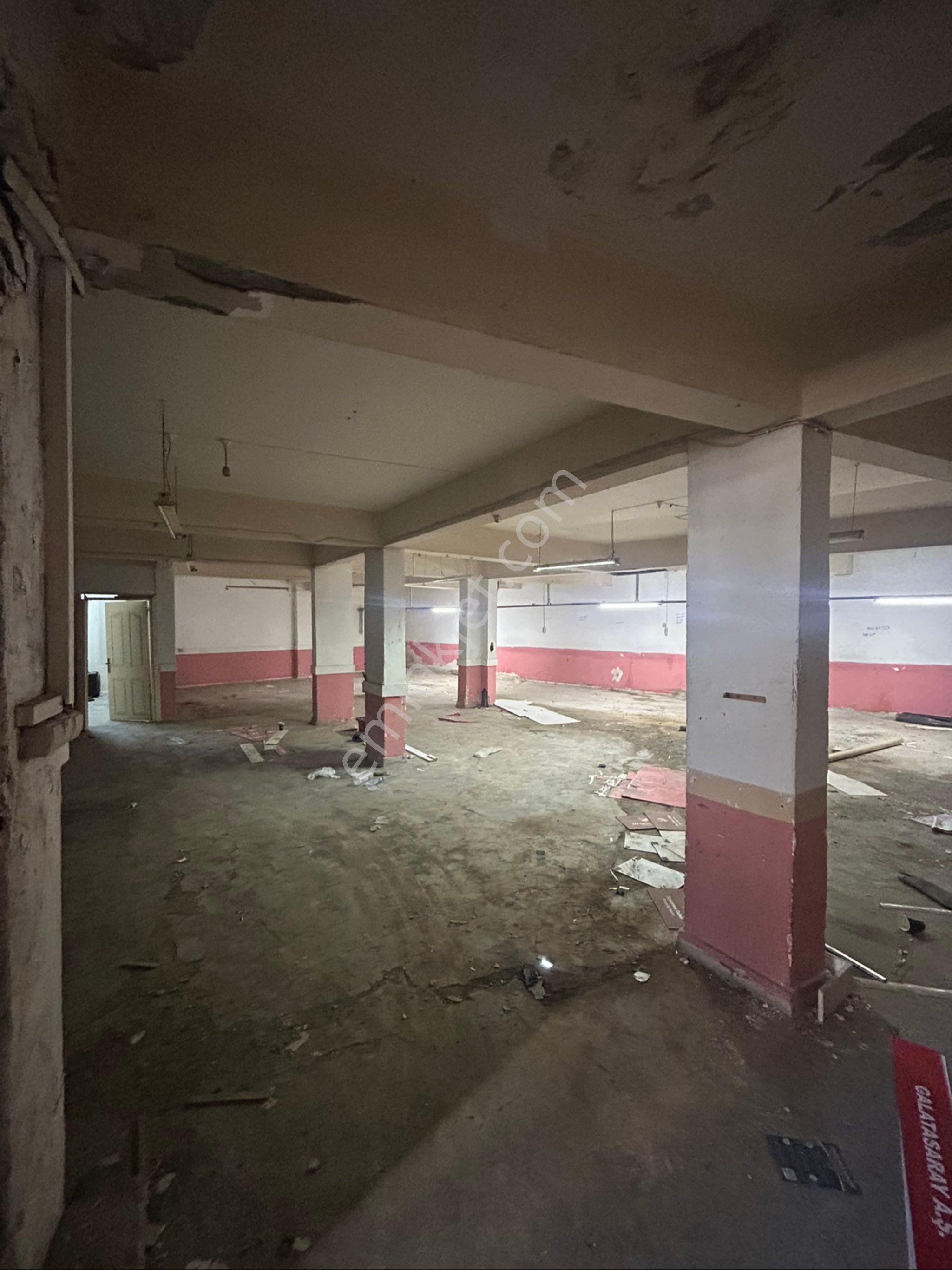 İşinize Uygun! 240 M² Kullanım Alanlı, Merkezi Konumlu Depo / Atölye - Görsel 9