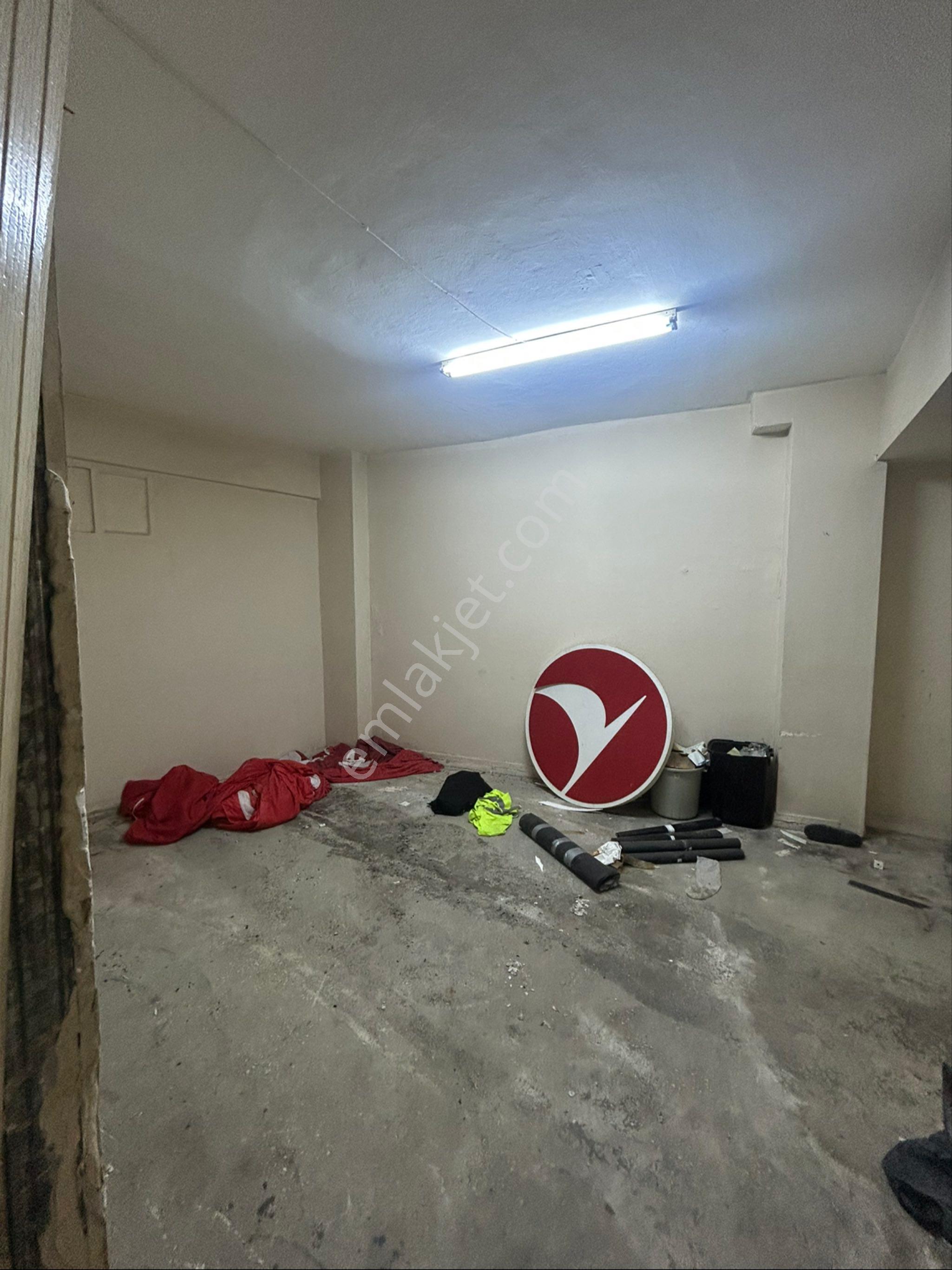 İşinize Uygun! 240 M² Kullanım Alanlı, Merkezi Konumlu Depo / Atölye - Görsel 7