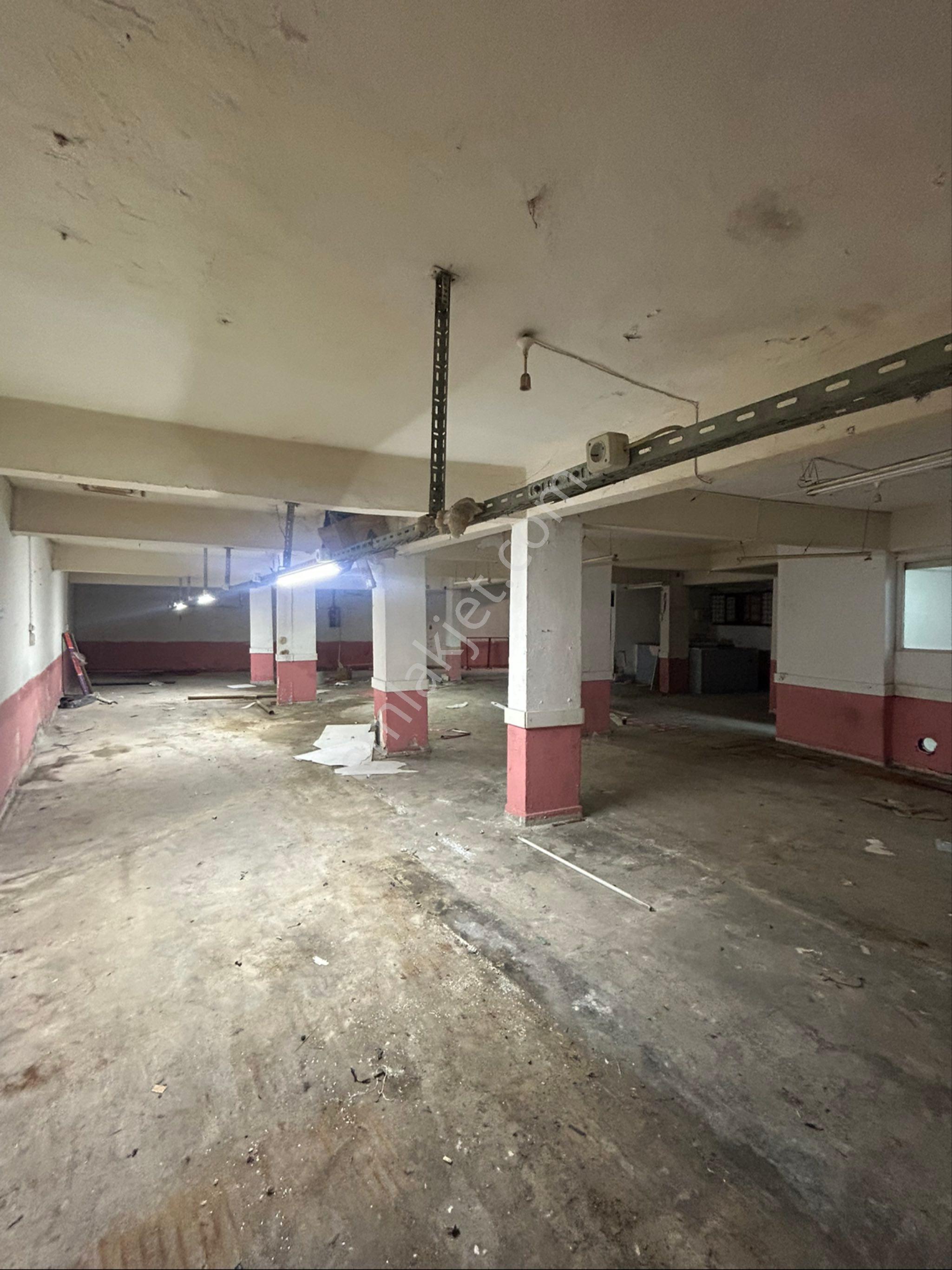 İşinize Uygun! 240 M² Kullanım Alanlı, Merkezi Konumlu Depo / Atölye - Görsel 6