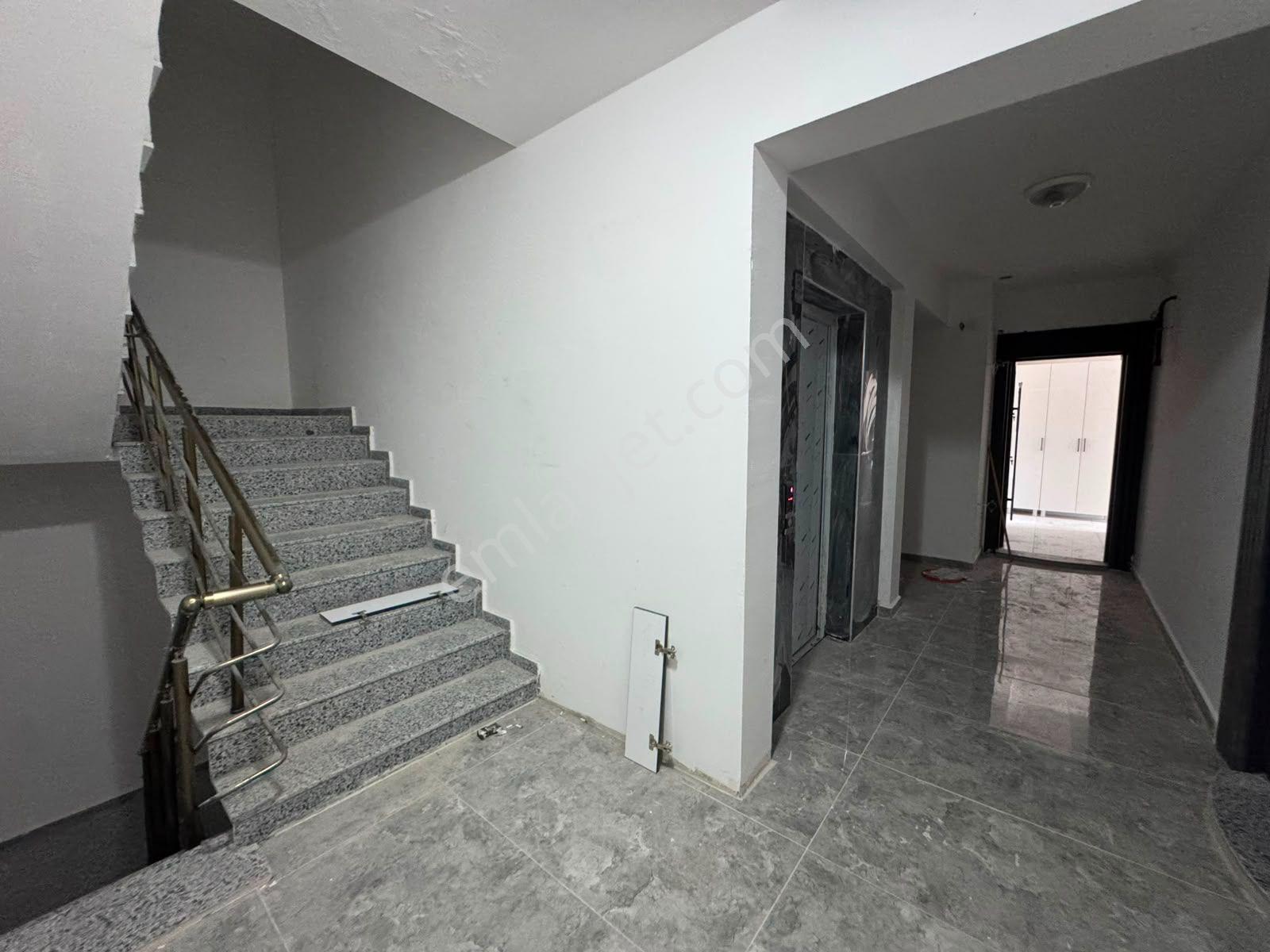 Mer-pa İnş.*** Şehrin Kalbinde Prejtijli Site İçerisinde İskanlı / 1+1 Sıfır Lüks Daireler. - Görsel 17