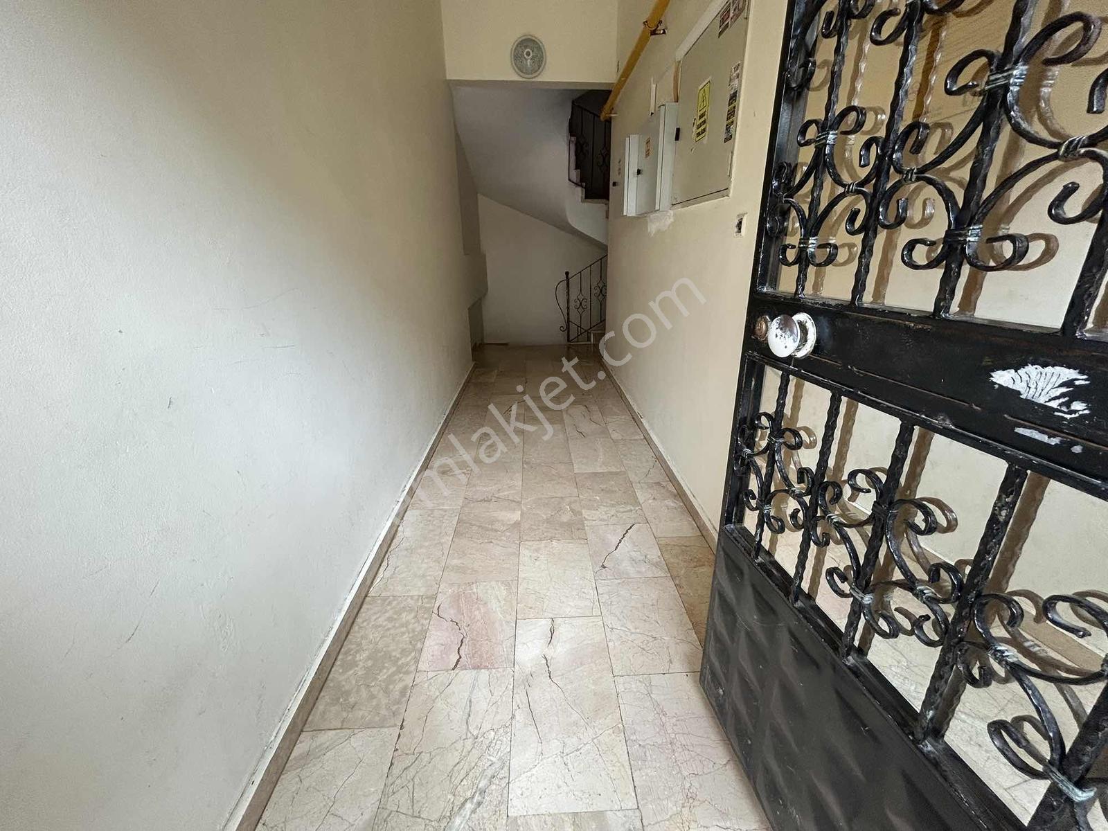 ! Ebeveyn Banyolu,salon Mutfak Ayrı ! 1+1 Kiralık Daire - Görsel 6