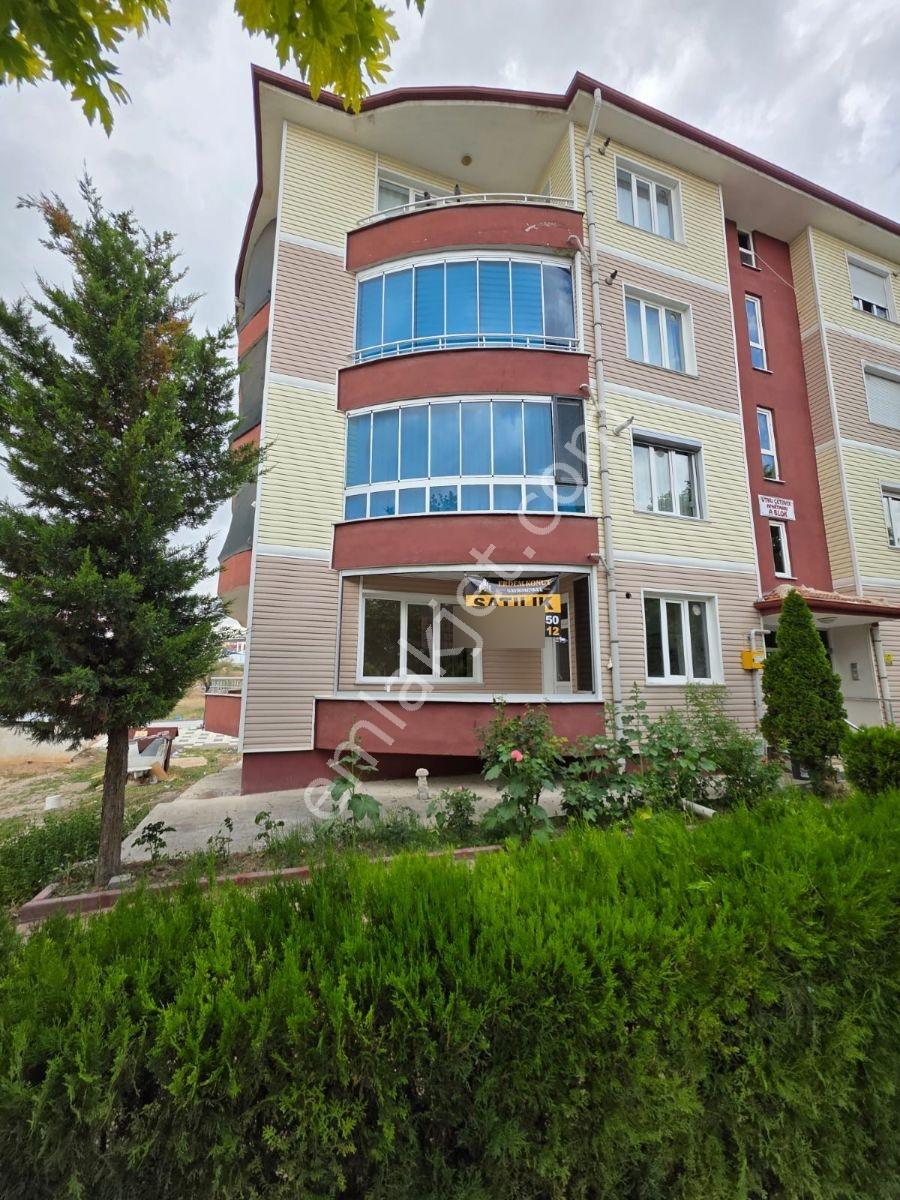 Konya Cihanbeyli Cumhuriyet Mah. Satılık 3+1 Daire