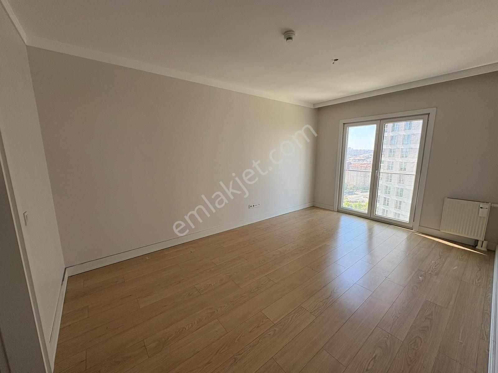 Tema İstanbul 1de Göl Manzaralı 3+1 Kiralık Daire - Görsel 13