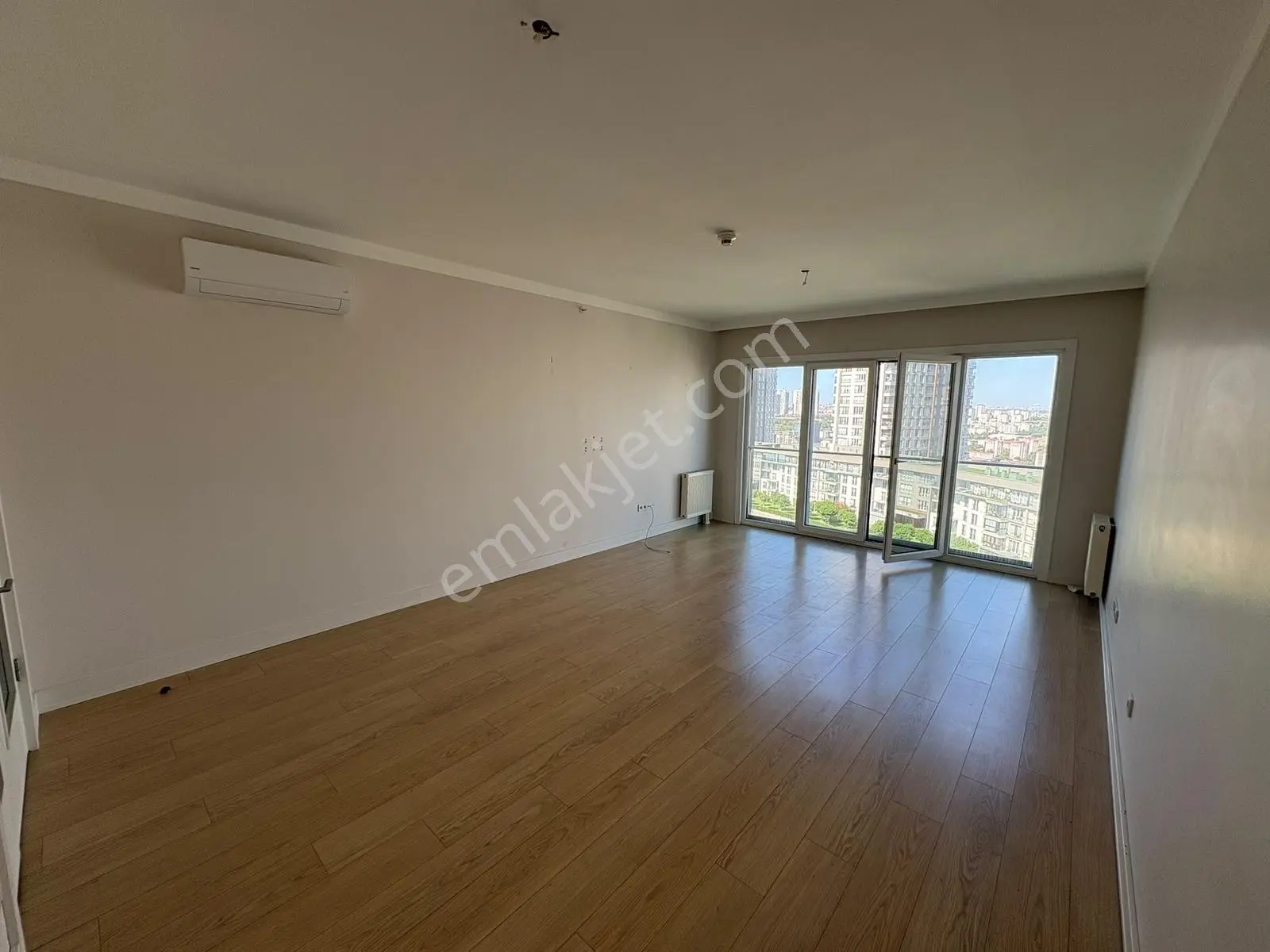 Tema İstanbul 1de Göl Manzaralı 3+1 Kiralık Daire - Görsel 2